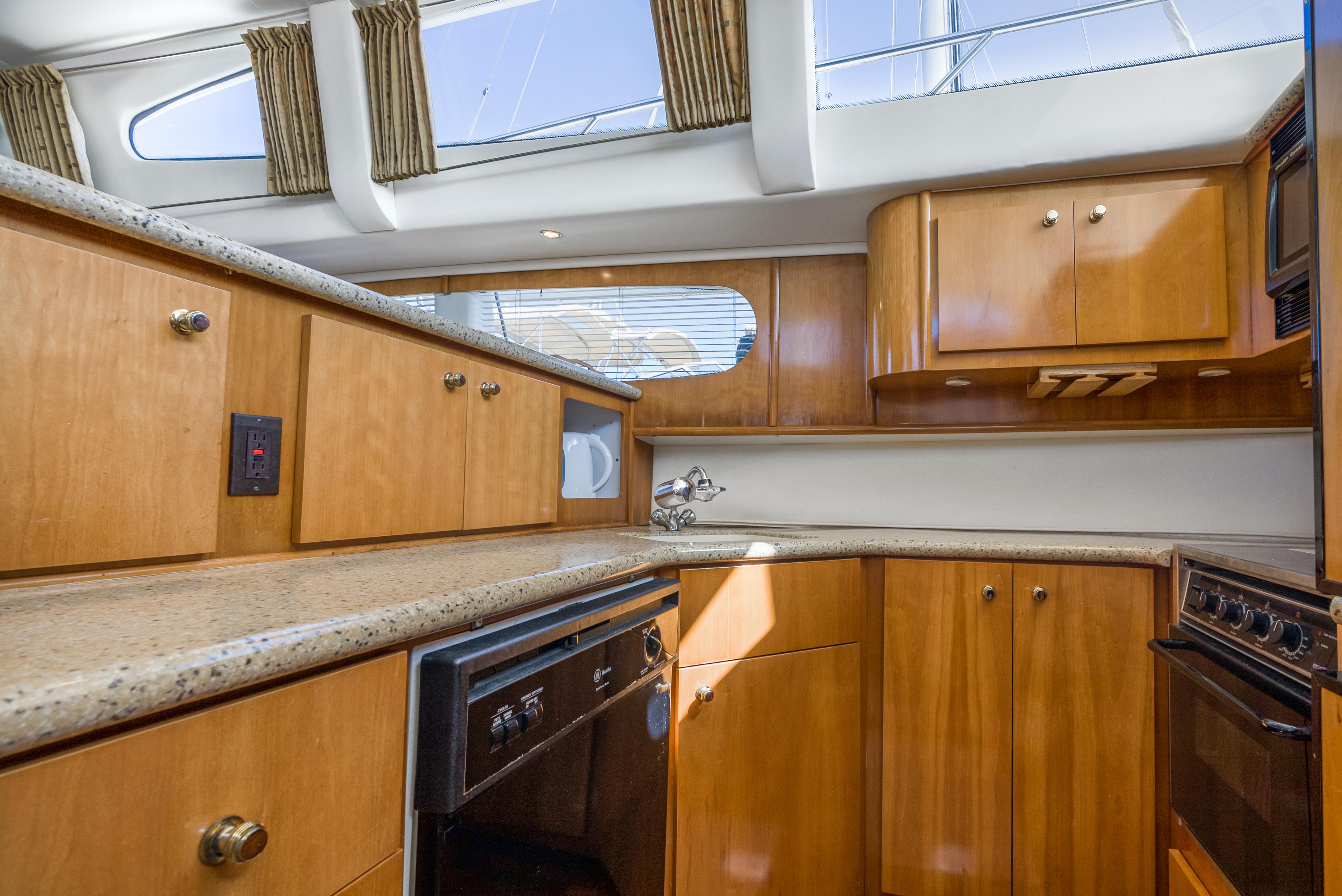2001-carver-466-motor-yacht-power-9814517-20250531070731012-1_XLARGE