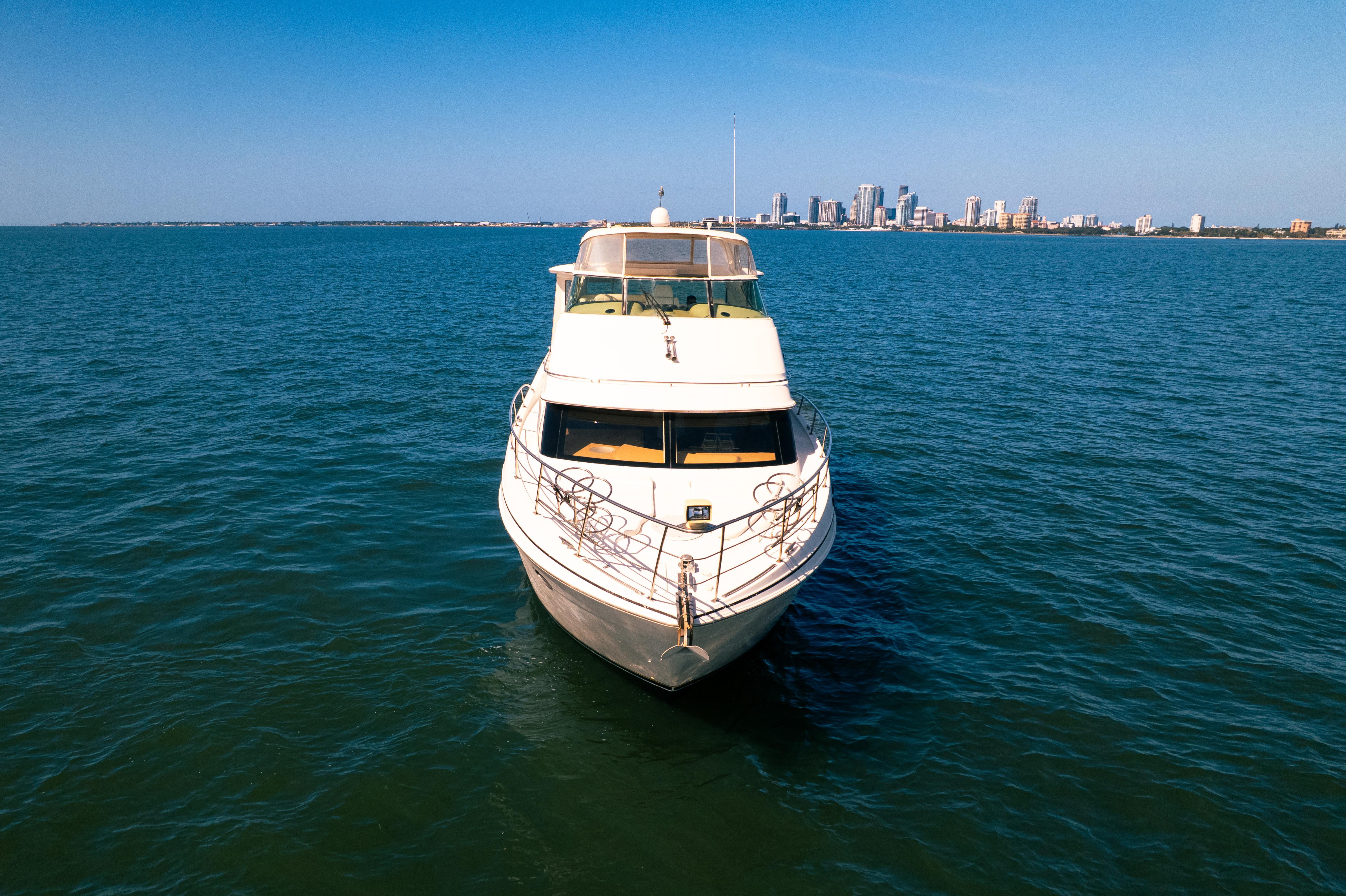 2001-carver-466-motor-yacht-power-9814517-20250601181124282-1_XLARGE