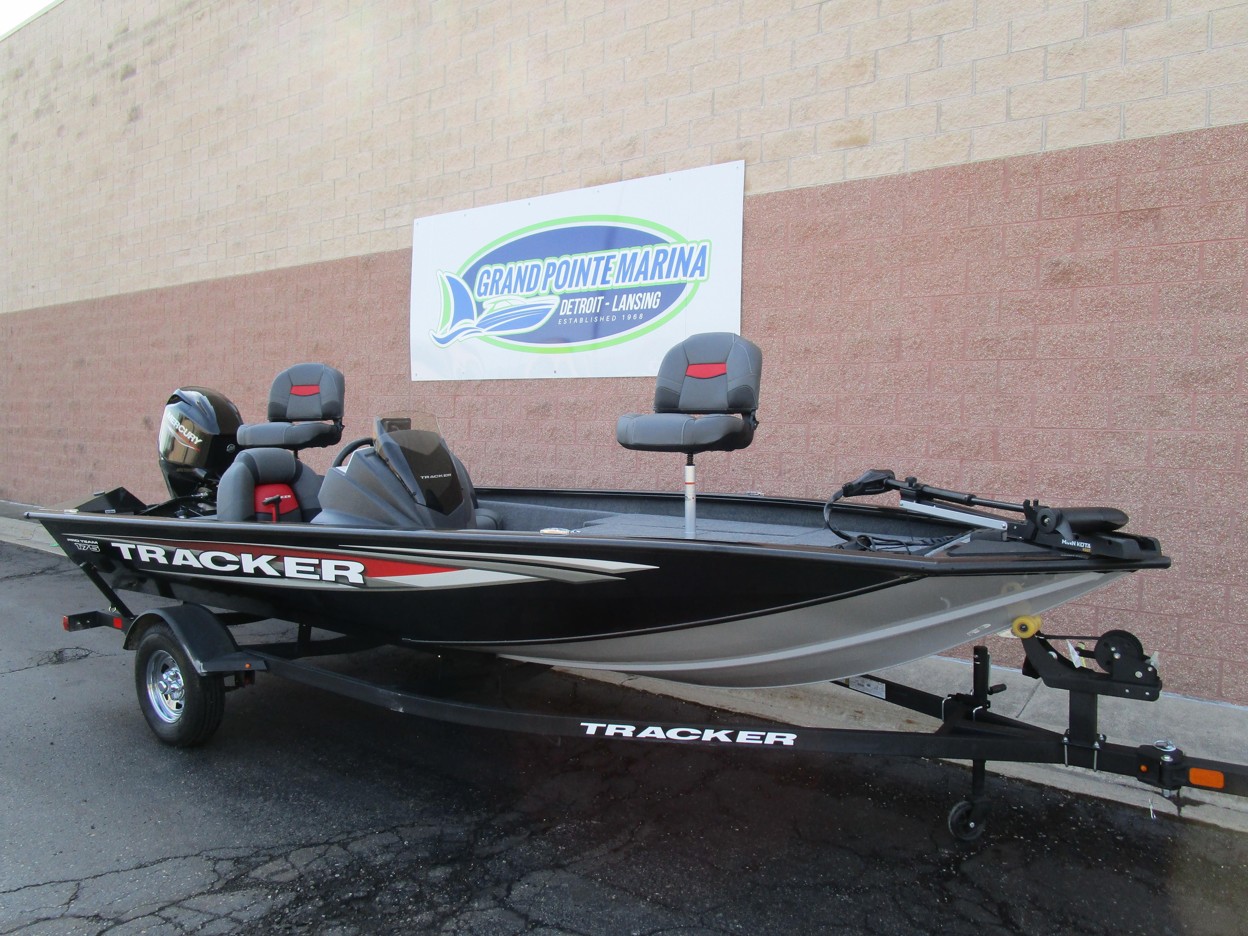 2025 Tracker Pro Team 175 TXW Gallery