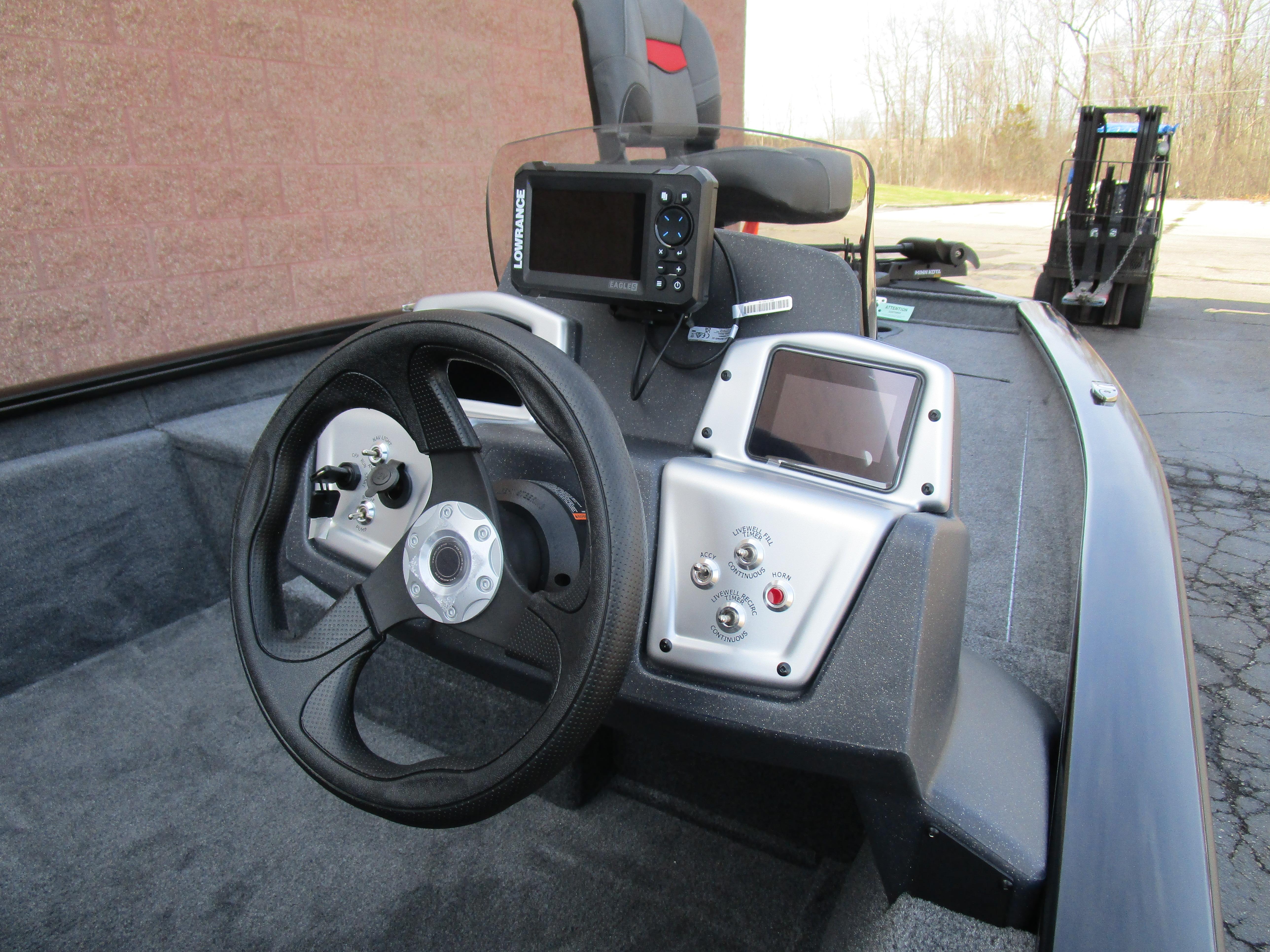 2025 Tracker Pro Team 175 TXW Gallery