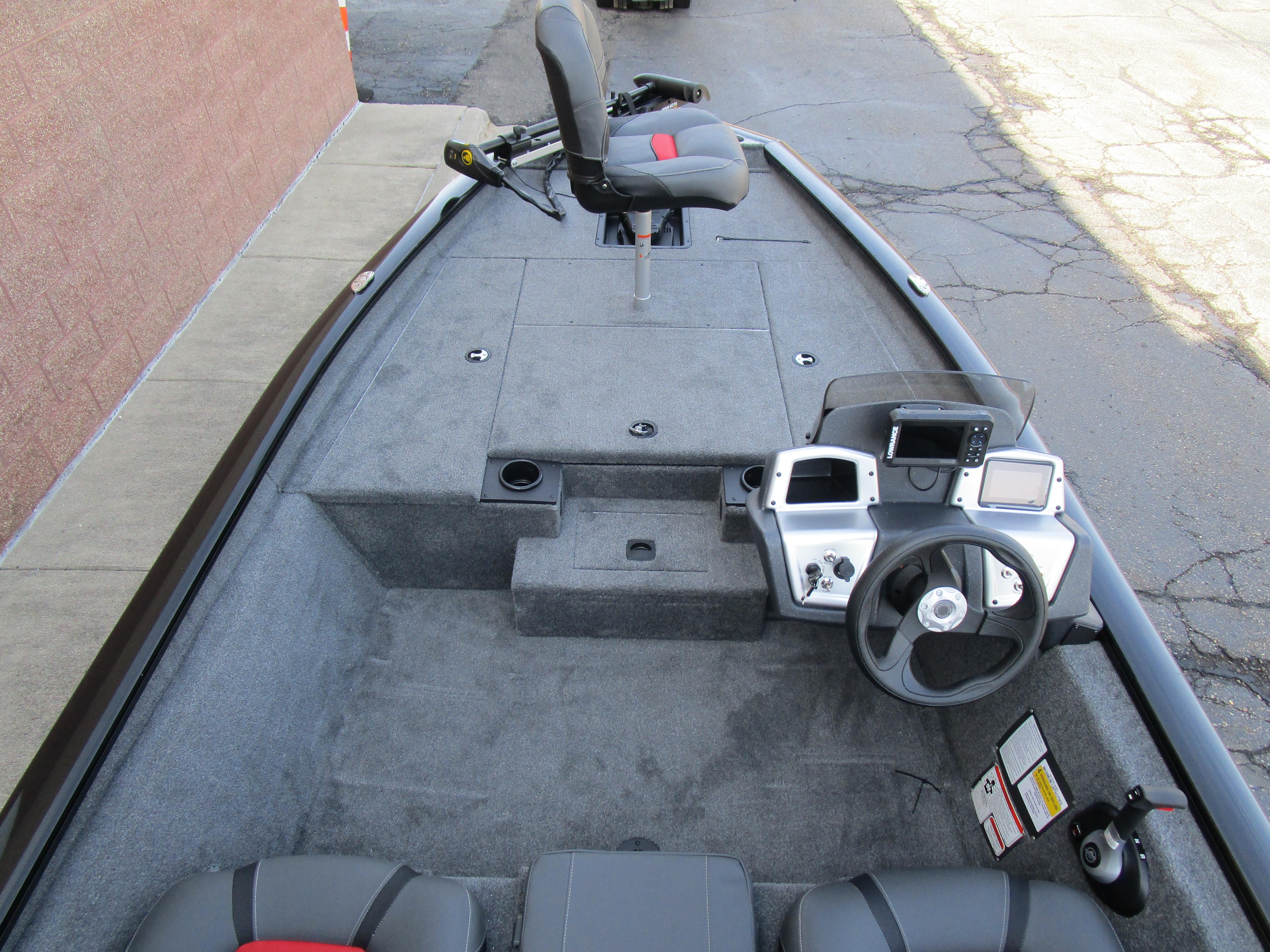 2025 Tracker Pro Team 175 TXW Gallery