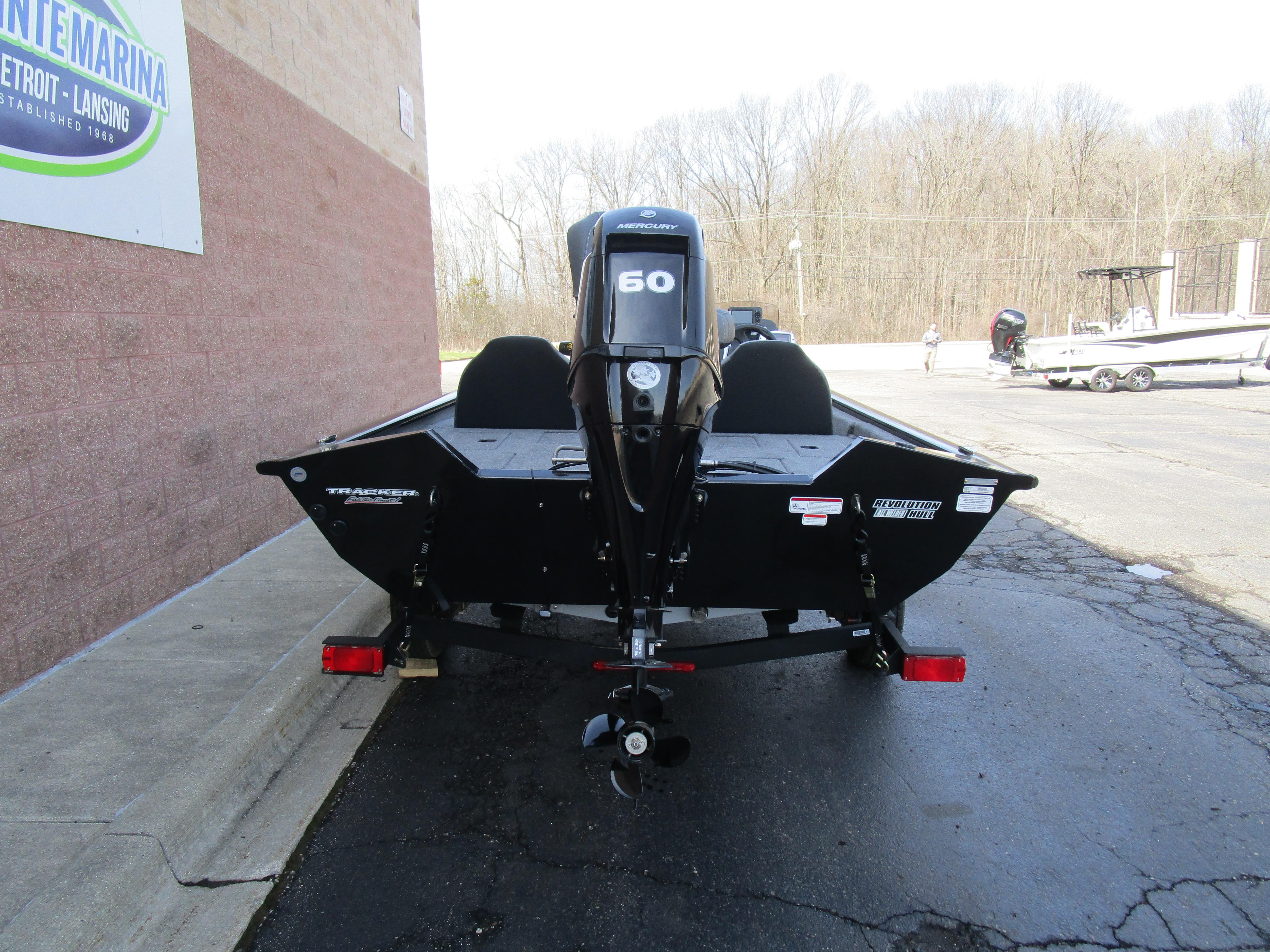 2025 Tracker Pro Team 175 TXW Gallery