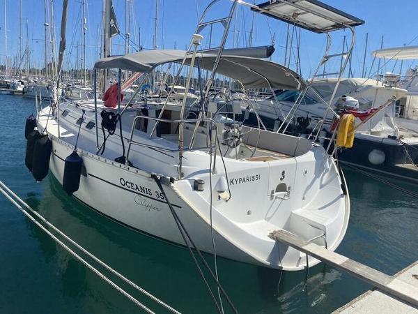 Beneteau_Oceanis_351