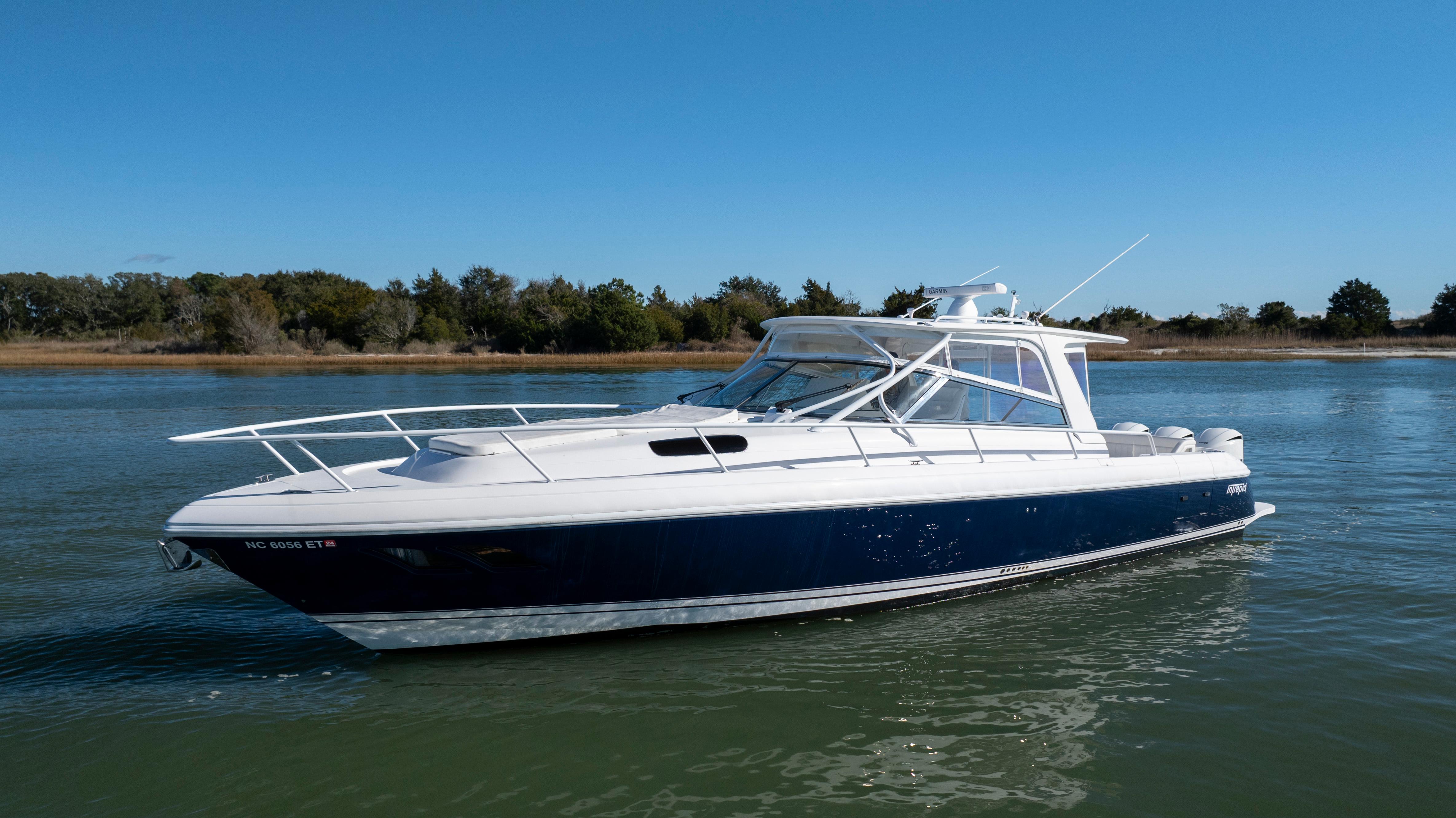 2013 Intrepid | 430 Sport Yacht