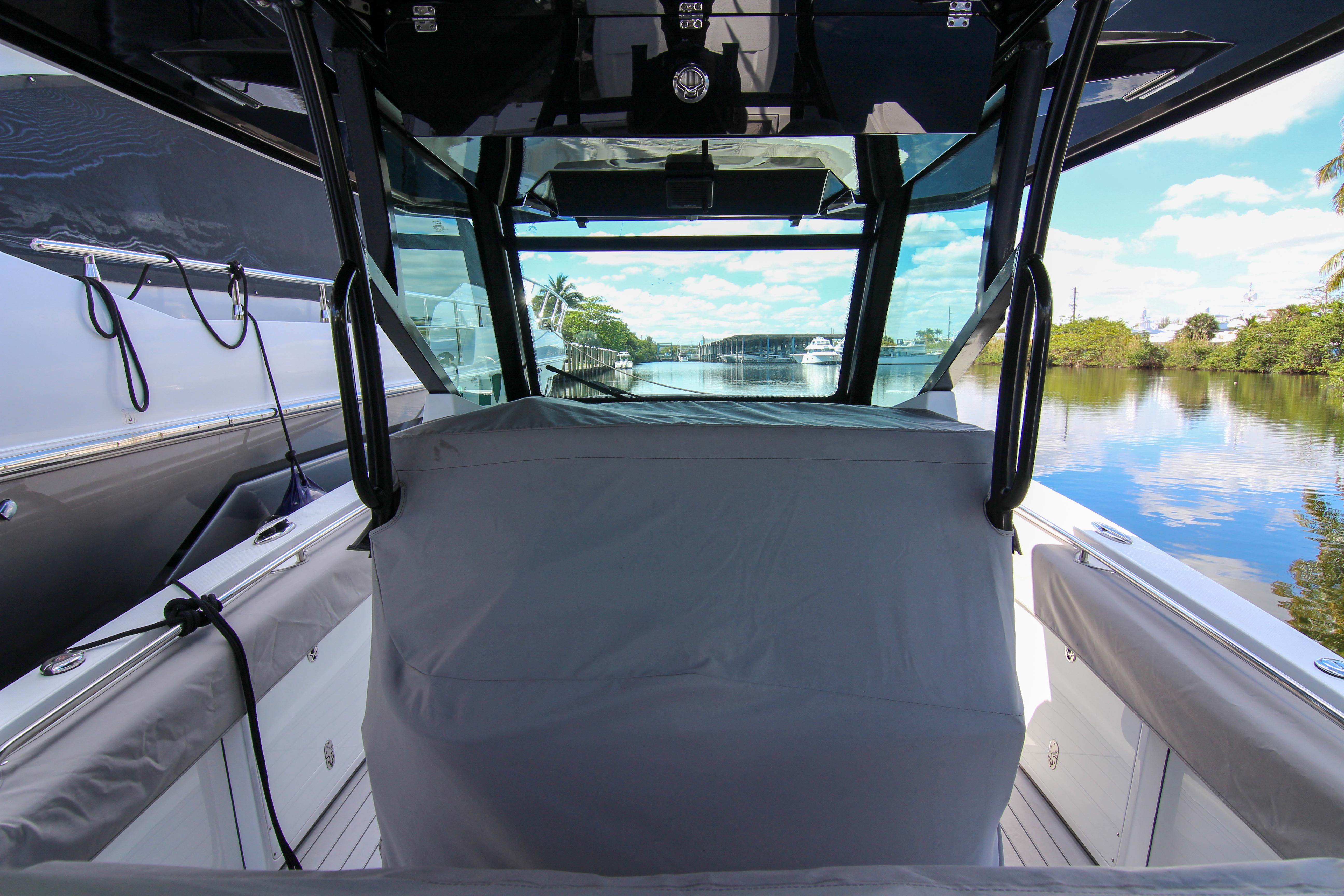 2020-blackfin-332-cc-power-9784522-20250506140154608-1_XLARGE