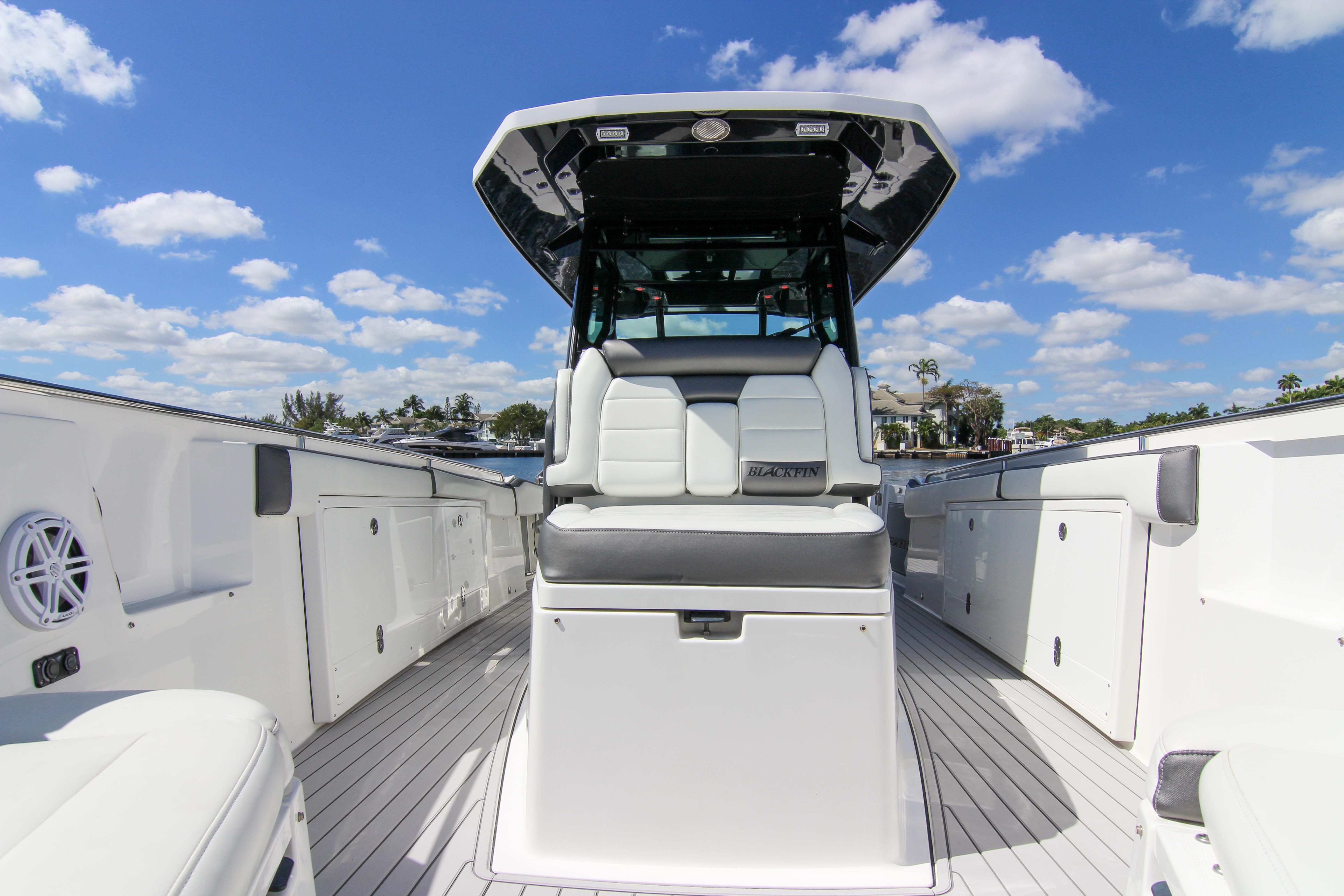 2020-blackfin-332-cc-power-9784522-20250506140333690-1_XLARGE