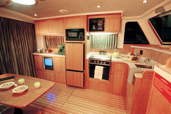 Main Salon Aft