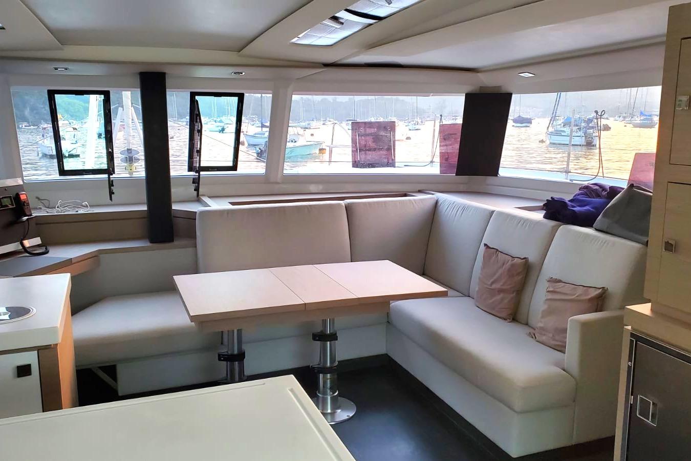 Spacious Salon with Great Headroom