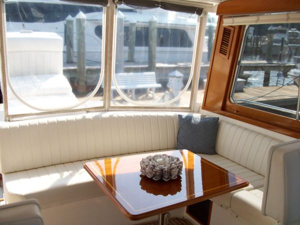 Helm Deck Settee