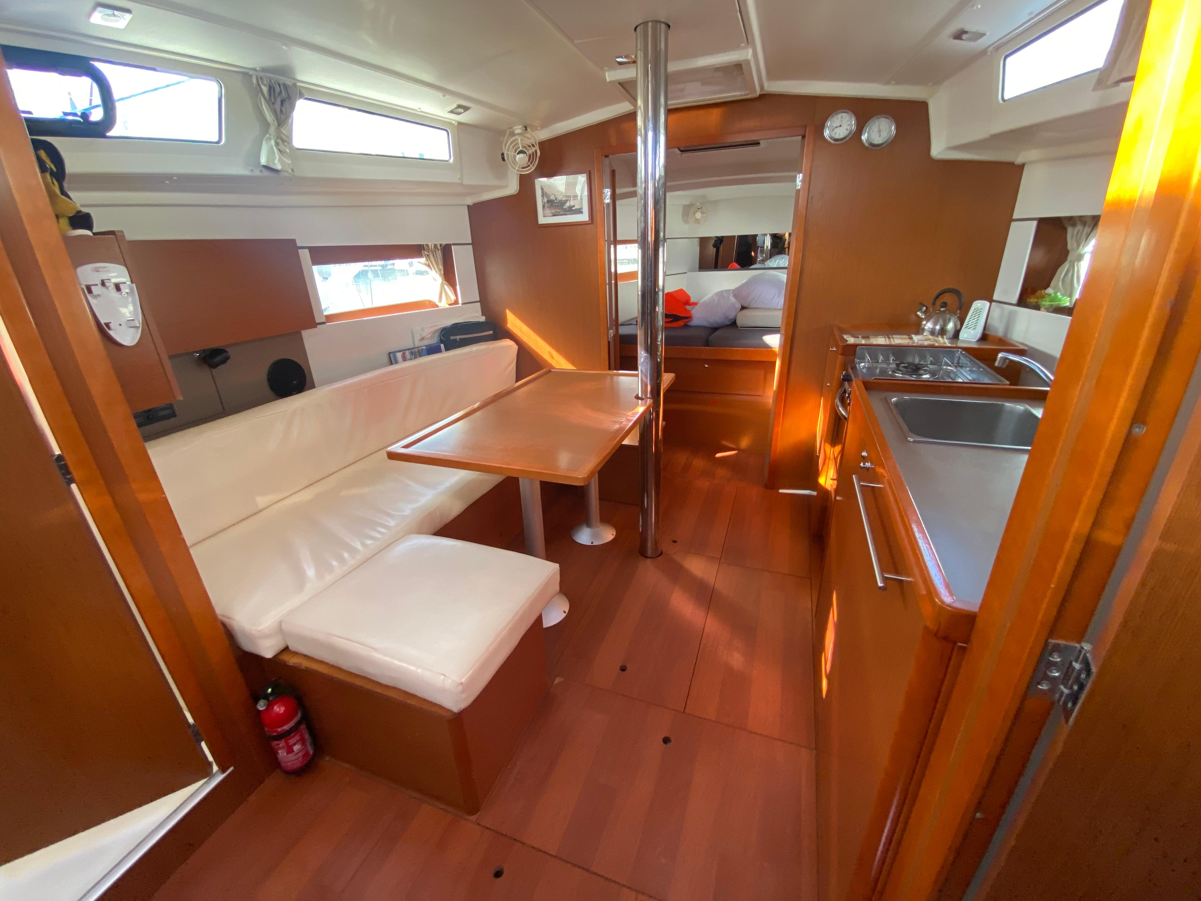 Yacht Photos Pics