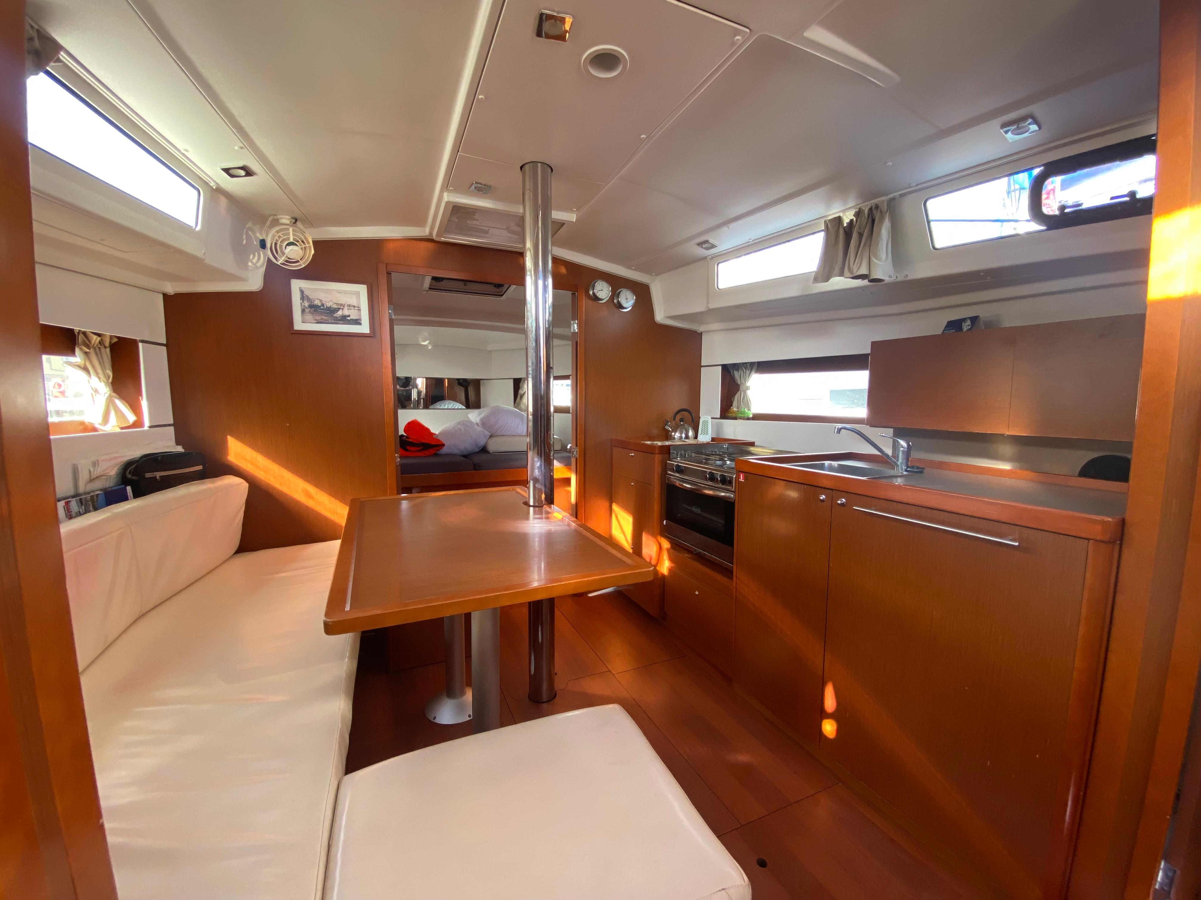 Yacht Photos Pics
