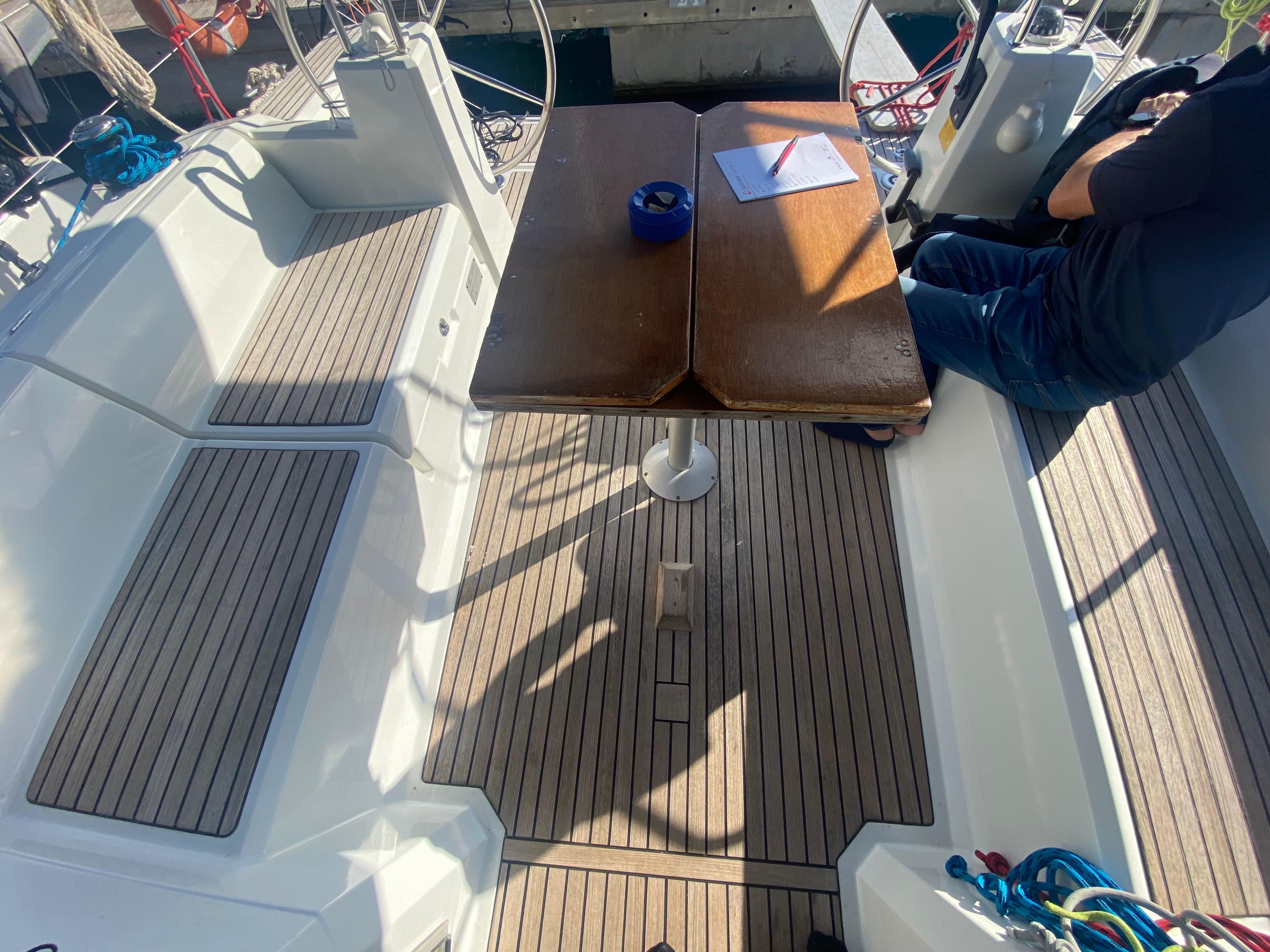 Yacht Photos Pics