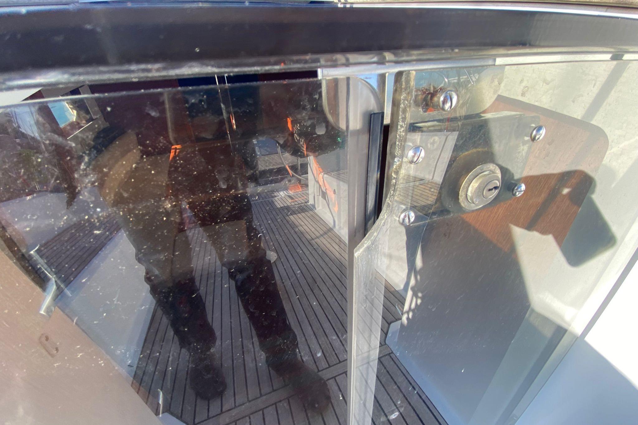 Yacht Photos Pics