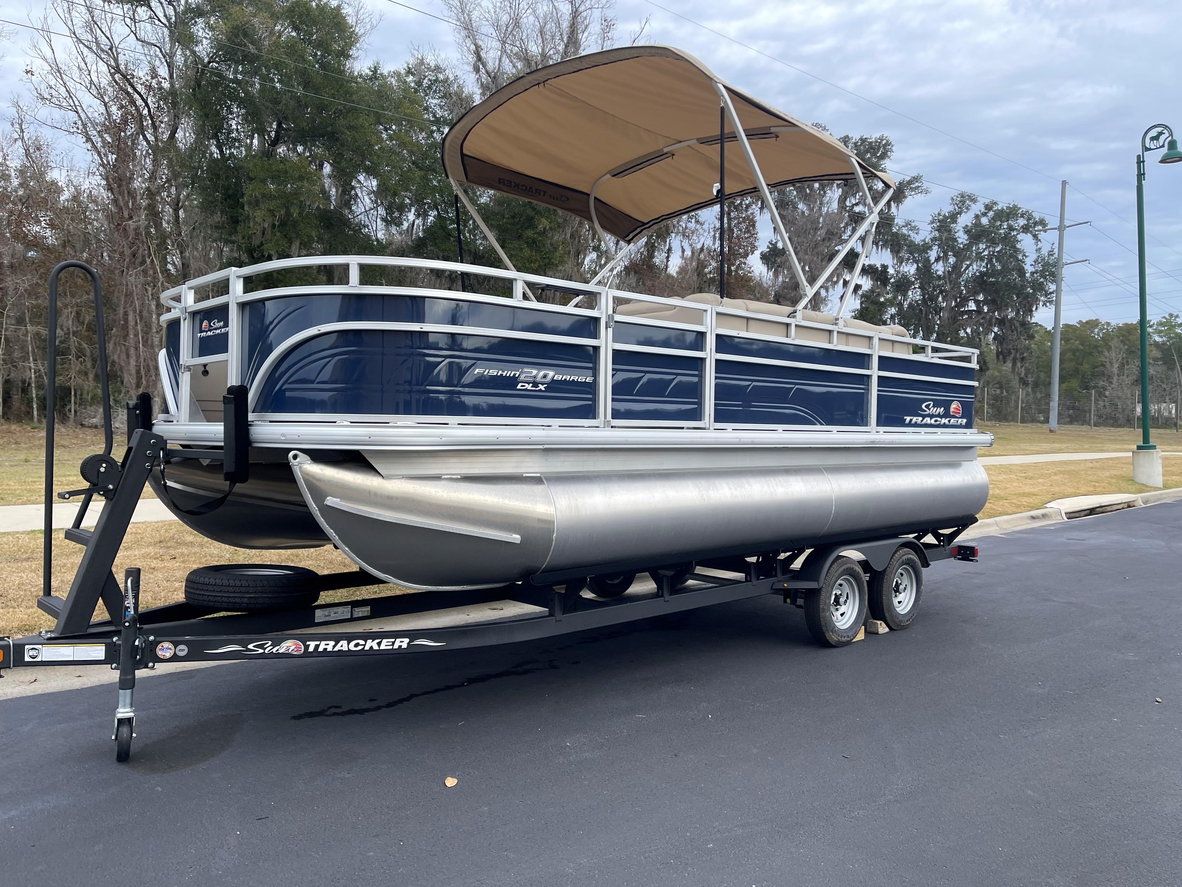 NEW Sun Tracker Mooring Cover for 2016 Fishin' Barge 22 Pontoon