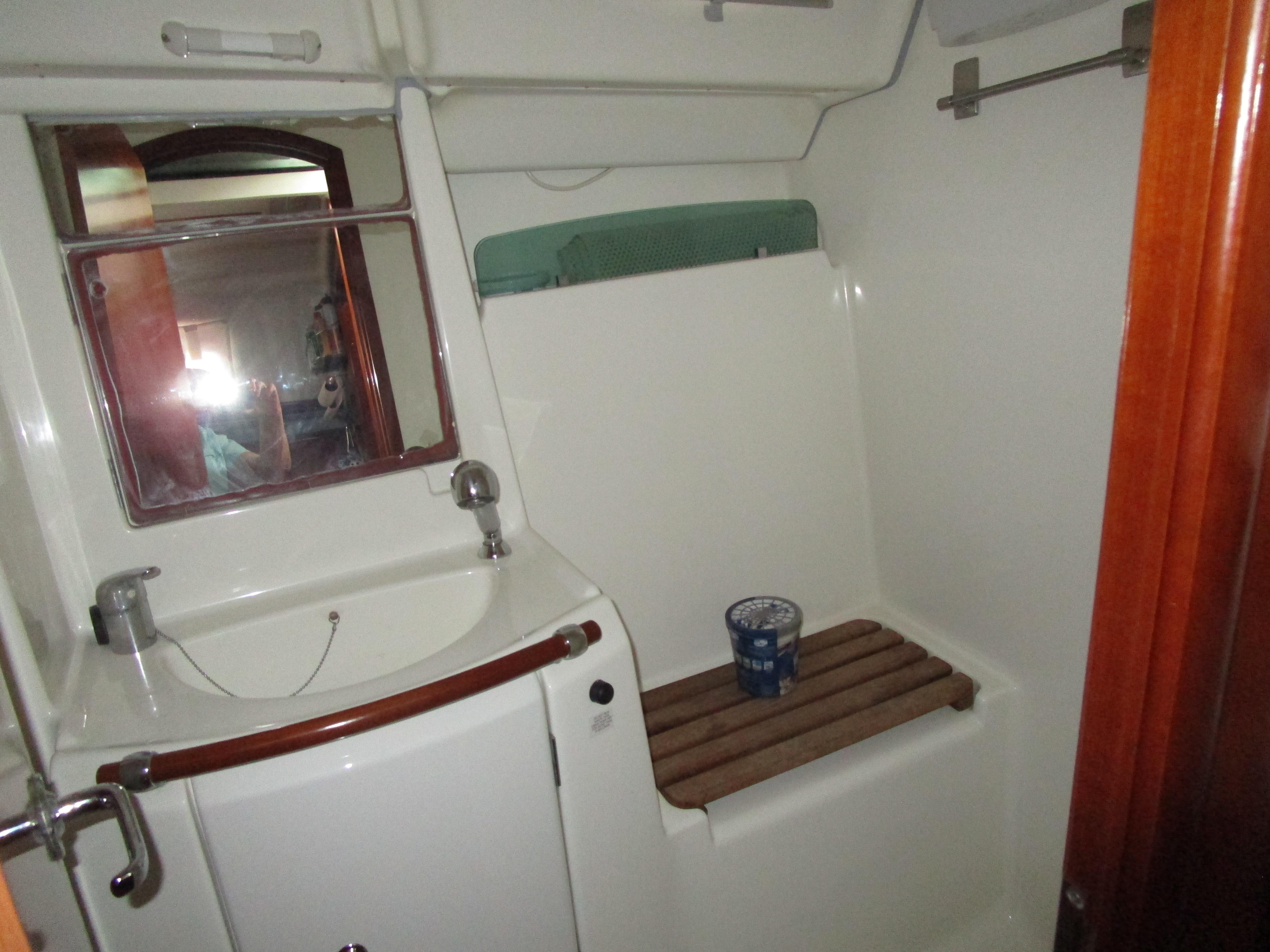 34' Beneteau, Listing Number 100917296, - Photo No. 32