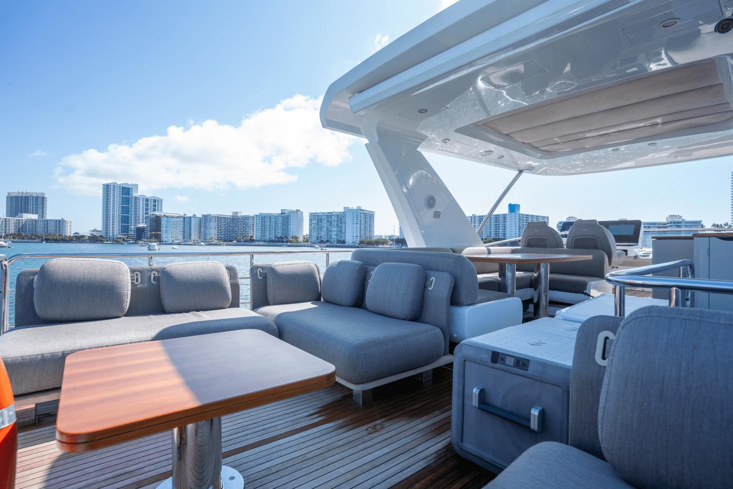 2023-azimut-60-fly-power-9124544-978935798-0-220520250720-49