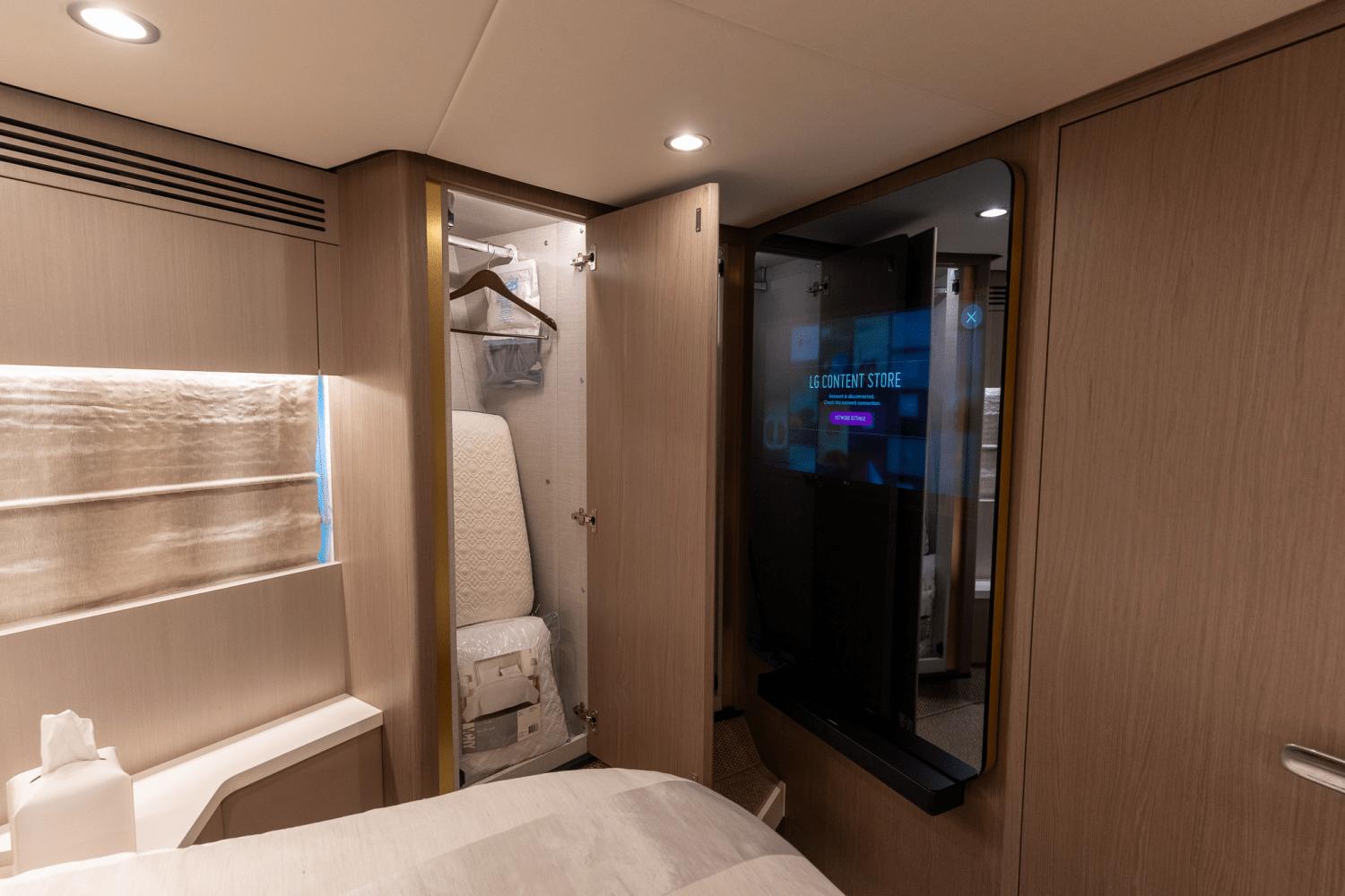 2023-azimut-60-fly-power-9124544-978935802-0-220520250720-77