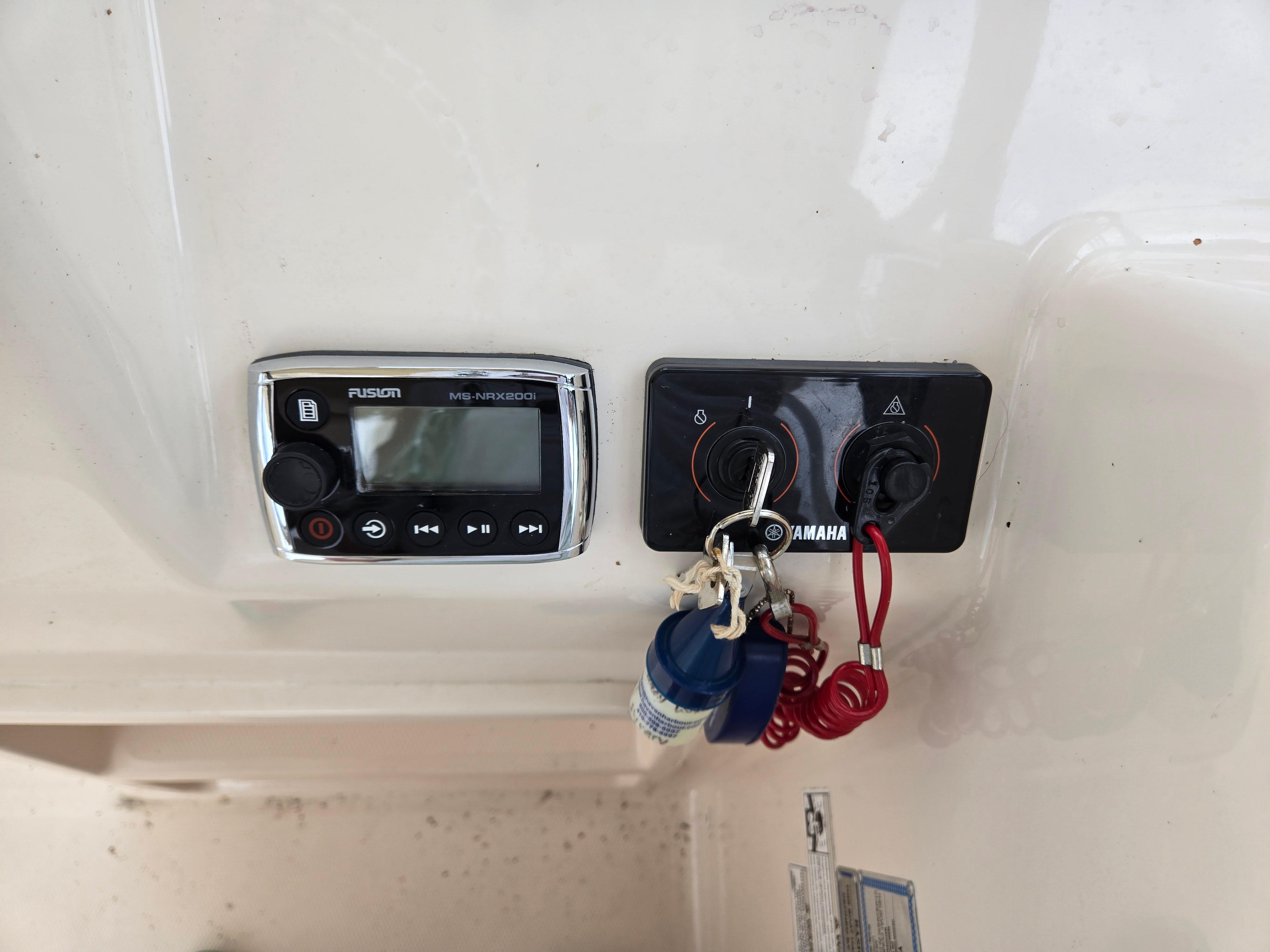 2025-grady-white-freedom-285-power-9894544-20250803102930850-1