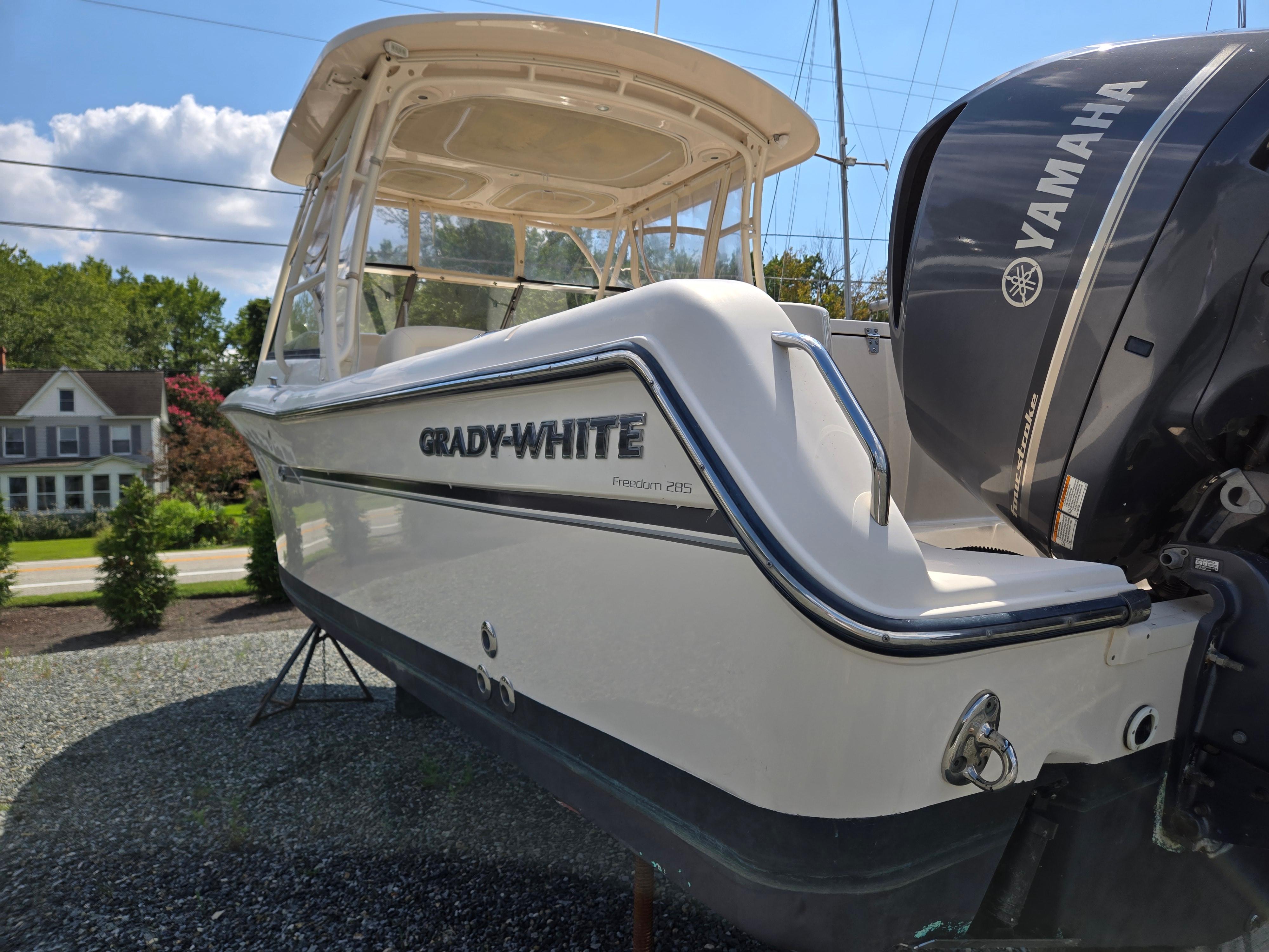 2025-grady-white-freedom-285-power-9894544-20250803141316157-1