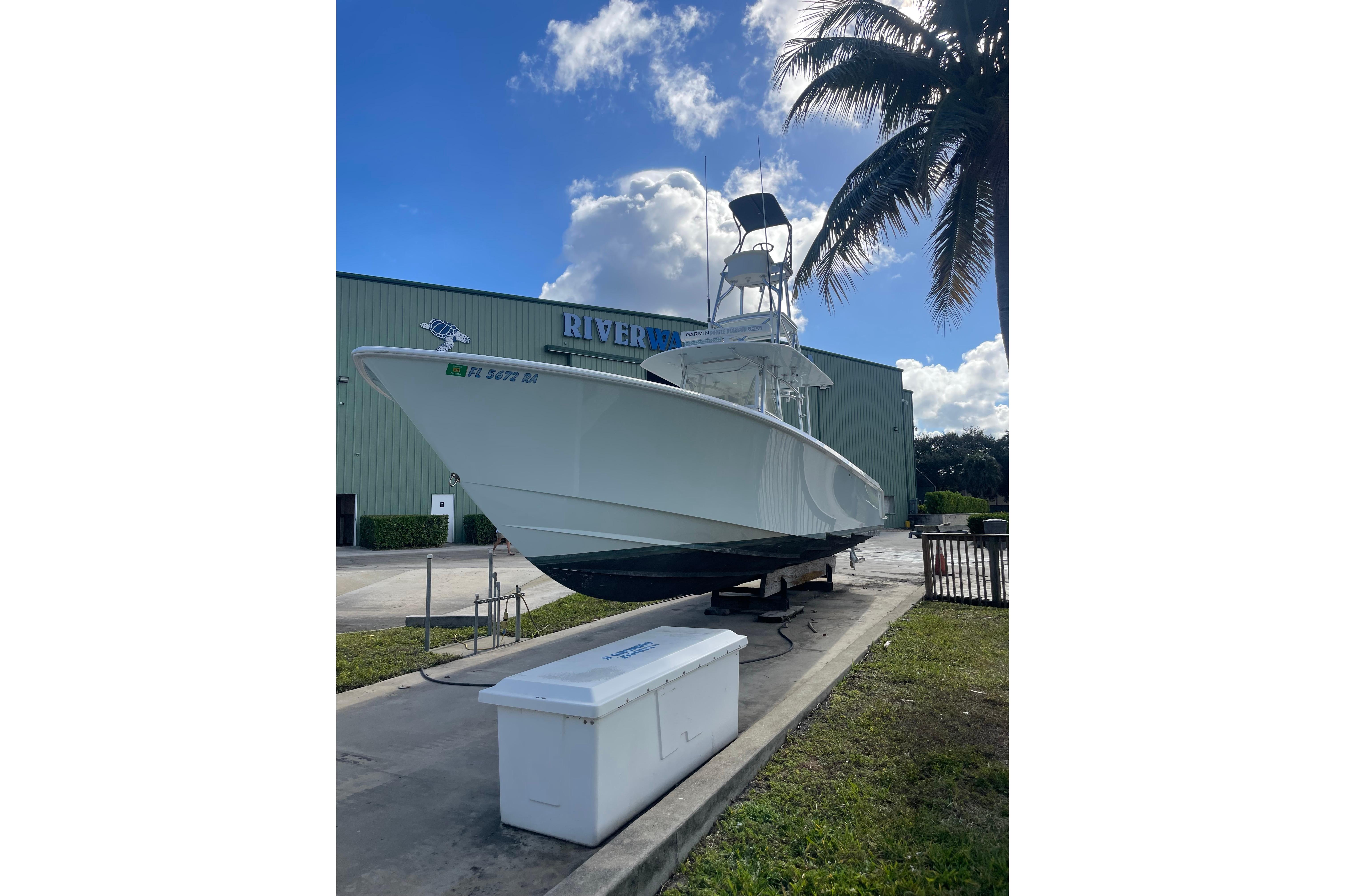 2016 Contender 39 ST