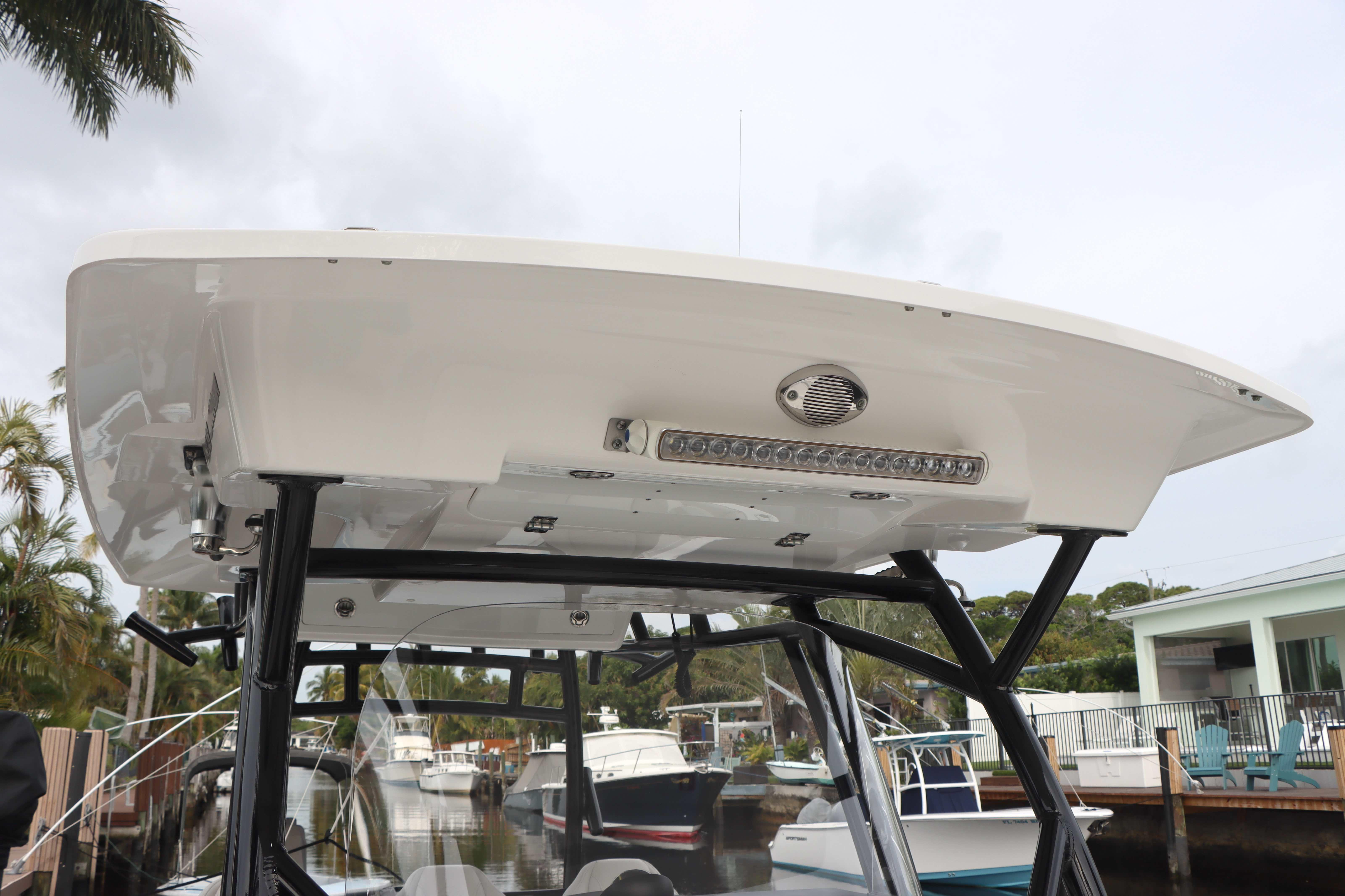 2023-sea-fox-328-commander-power-9714550-20250324084752917-1_XLARGE