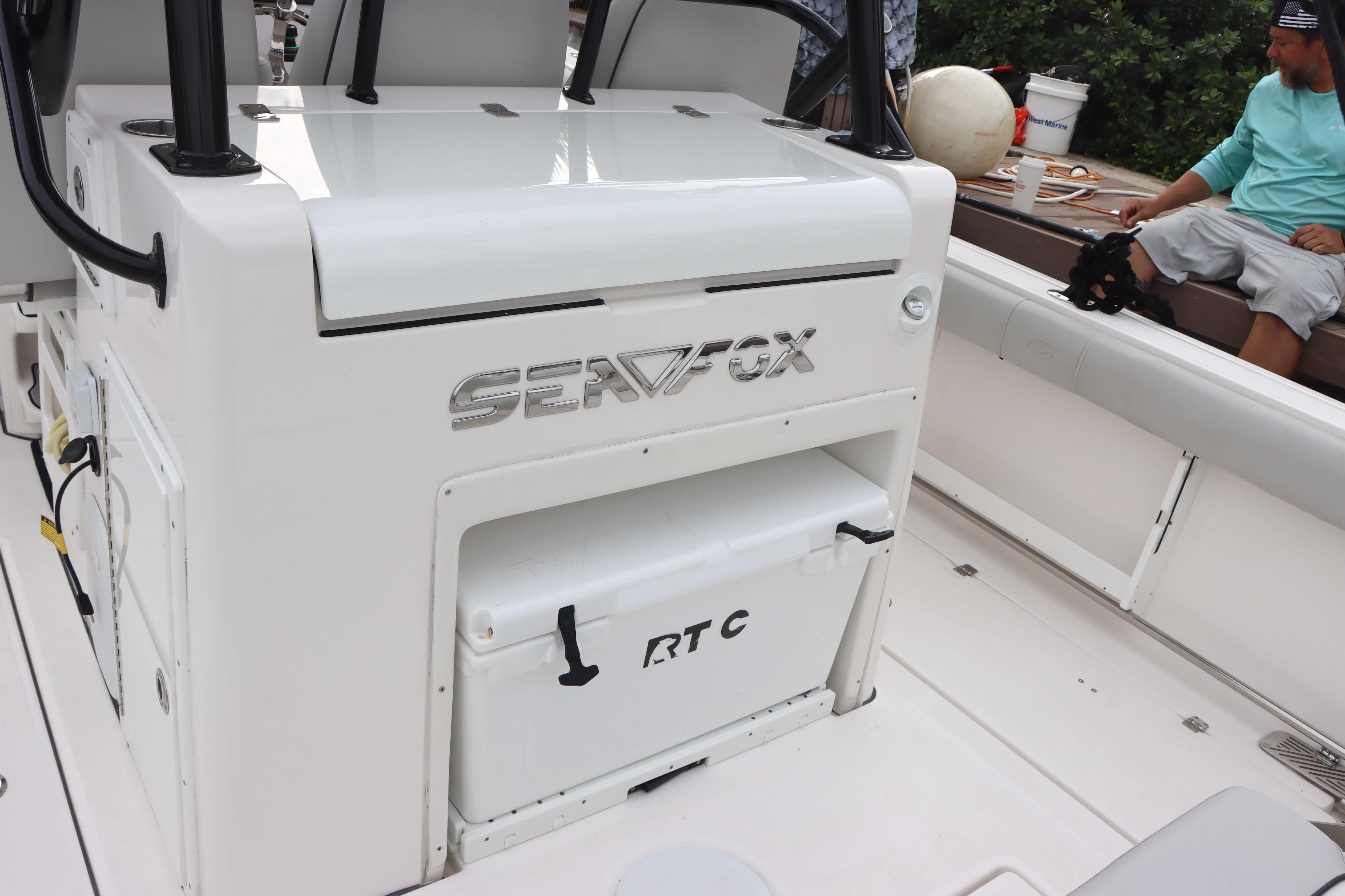 2023-sea-fox-328-commander-power-9714550-20250324084903902-1_XLARGE