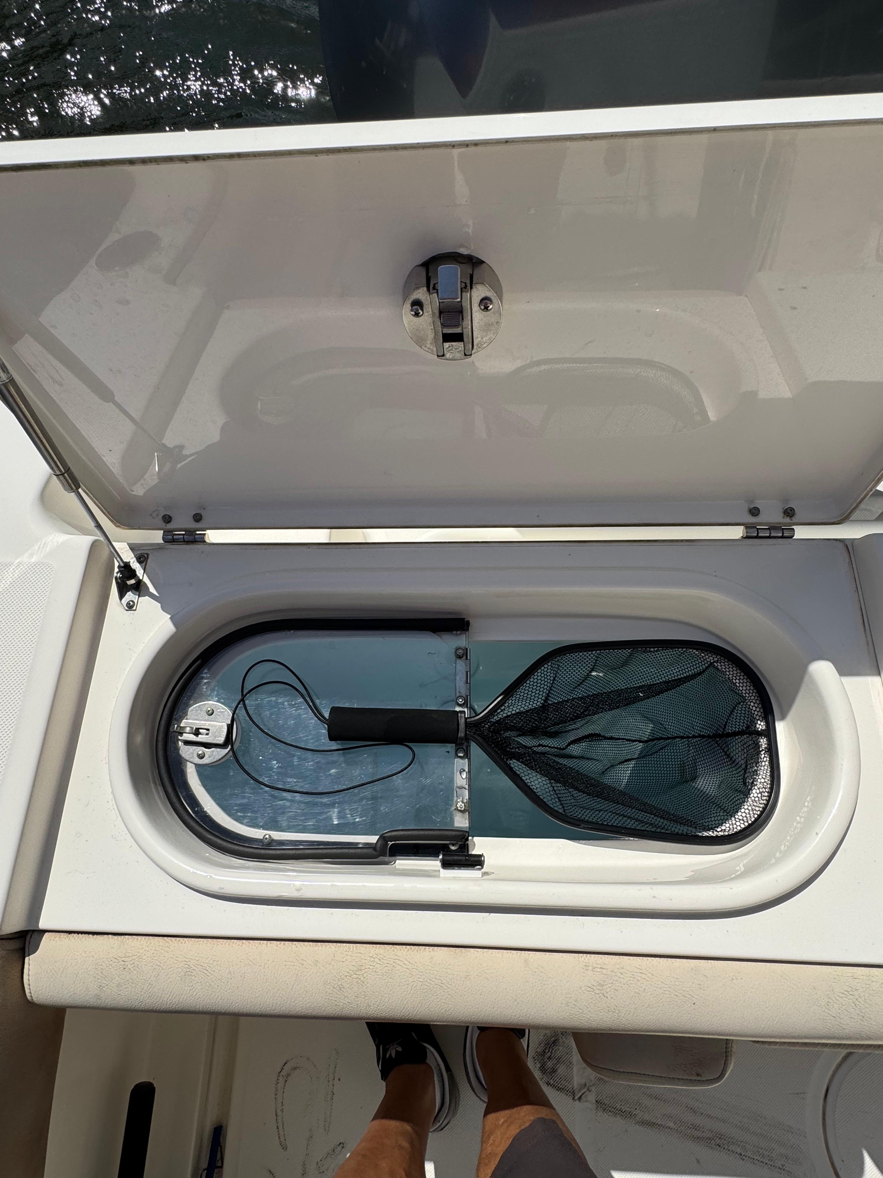2018-key-west-billistic-281-center-console-power-9744554-20250402075720476-1_XLARGE