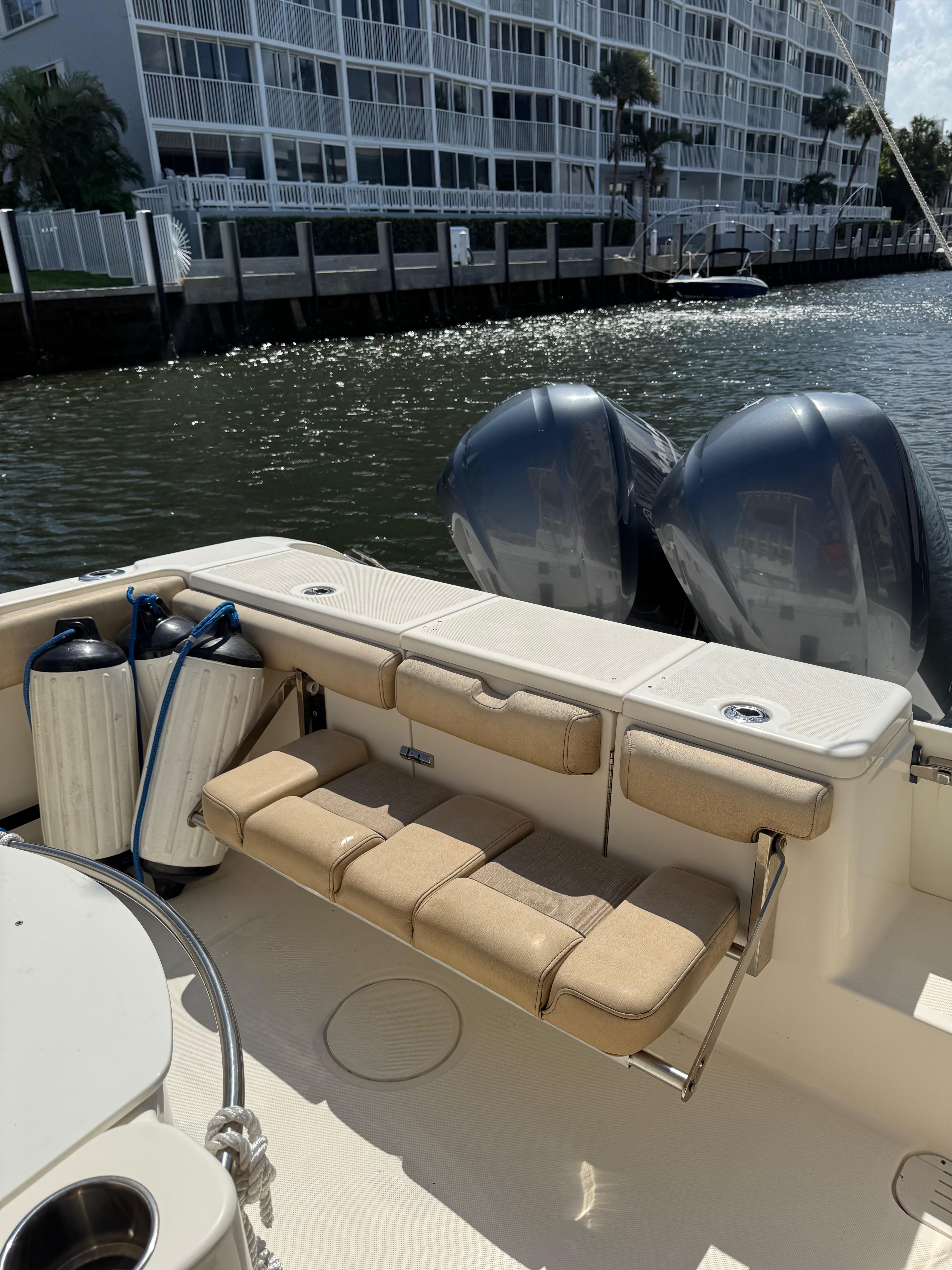 2018-key-west-billistic-281-center-console-power-9744554-20250402081048077-1_XLARGE