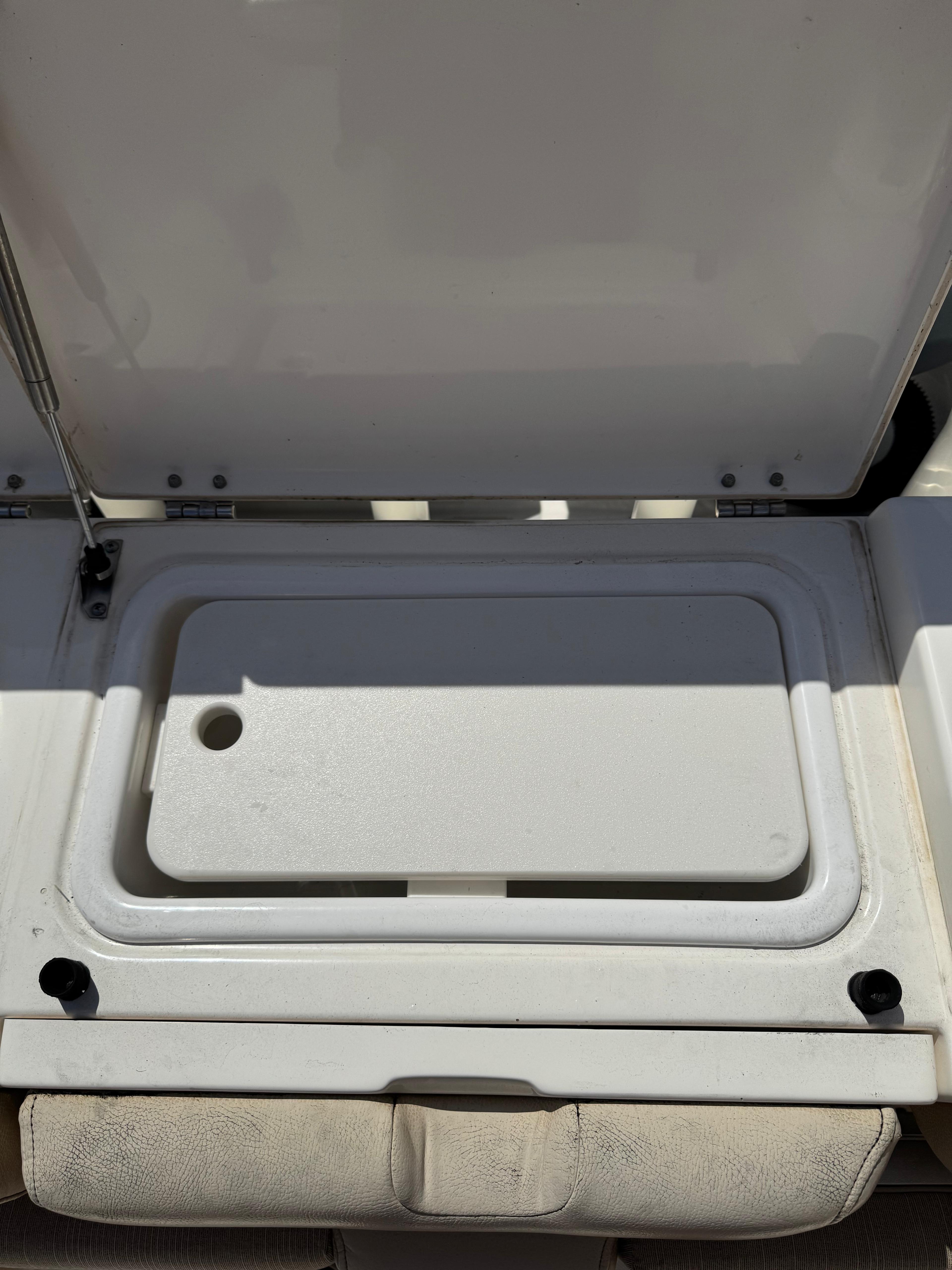 2018-key-west-billistic-281-center-console-power-9744554-20250402081103319-1_XLARGE