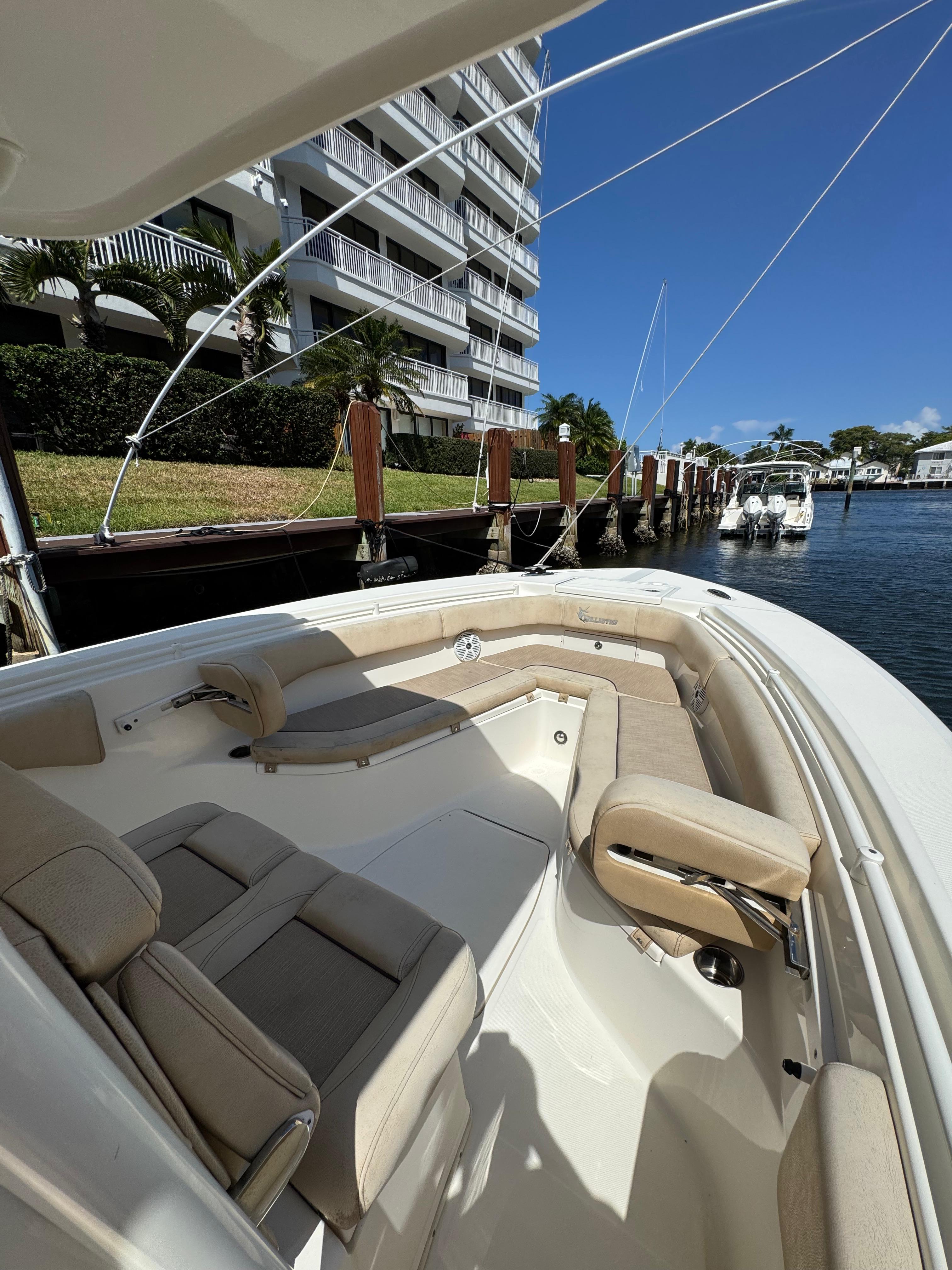 2018-key-west-billistic-281-center-console-power-9744554-20250402081155599-1_XLARGE