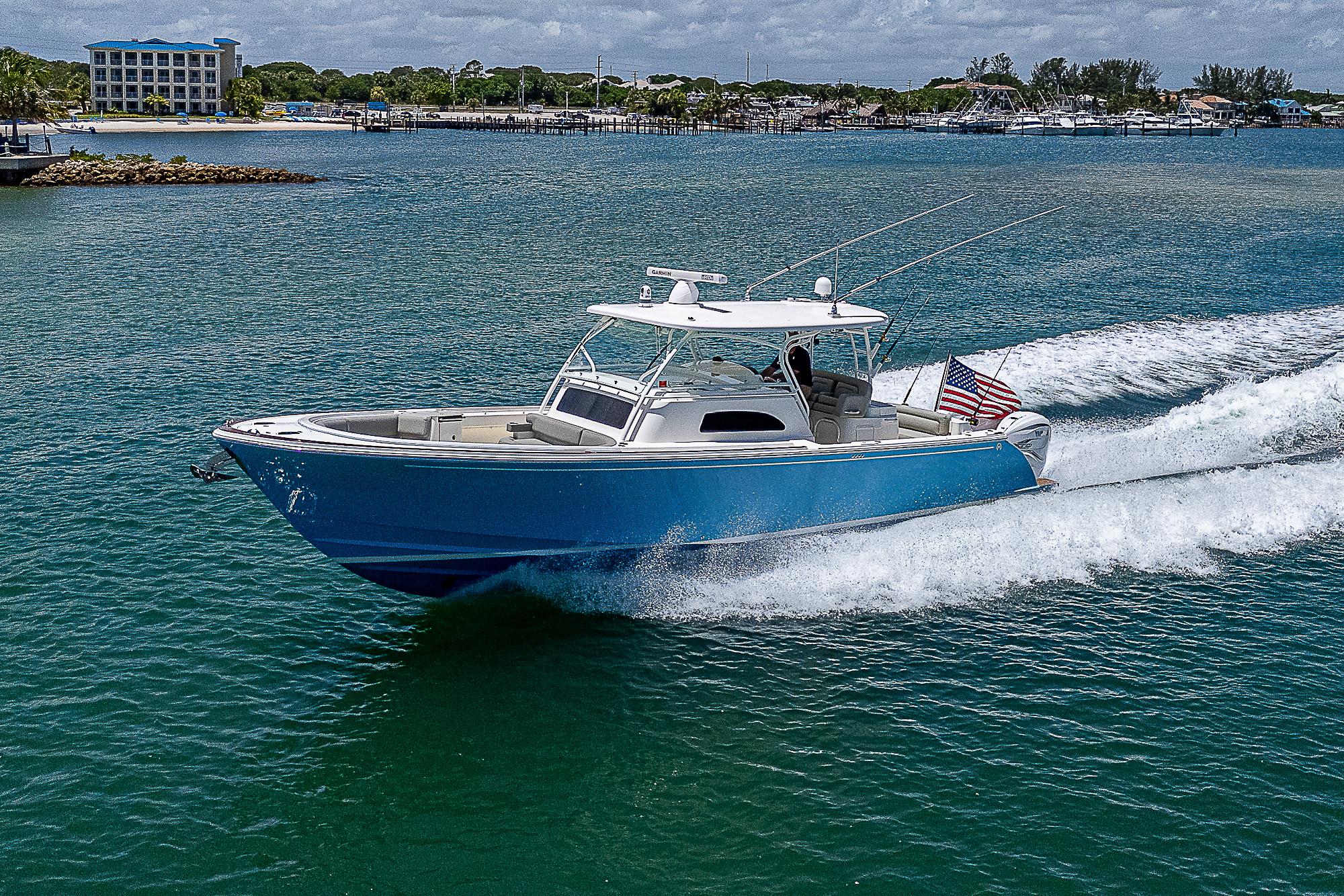 2020 Hinckley sport boat 40c