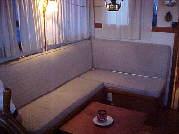 Convertible Dinette