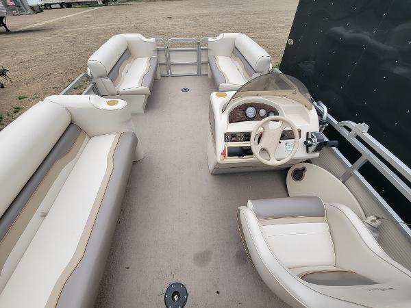 2000 Sylvan boat for sale, model of the boat is Elite & Image # 13 of 17