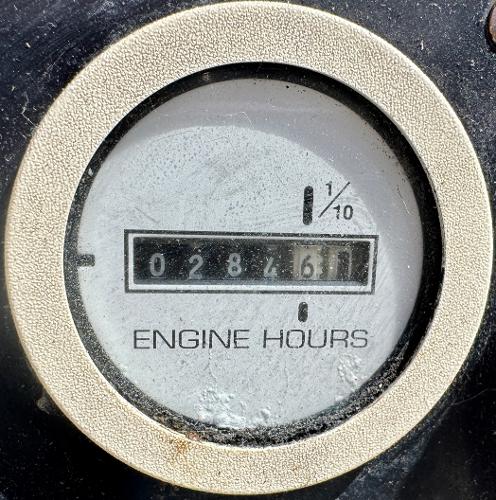 Engine hours gauge showing 2846.1 hours on a 1984 Camper & Nicholsons Nicholson 35.