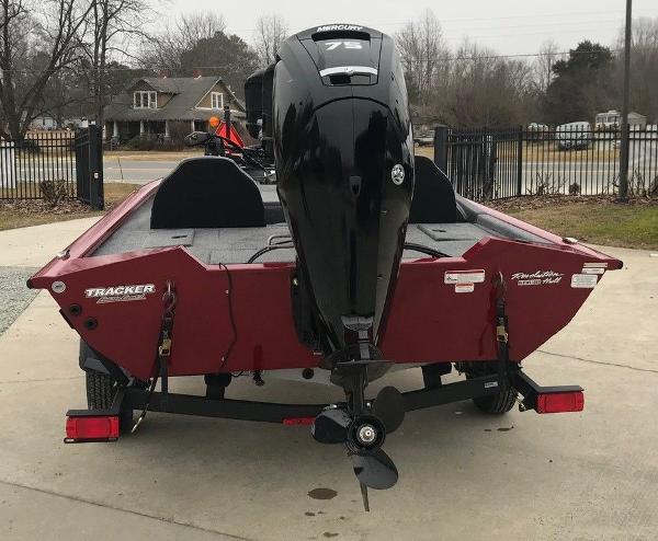 2021 Tracker Boats boat for sale, model of the boat is Pro Team 175 TXW® Tournament Ed. & Image # 4 of 11