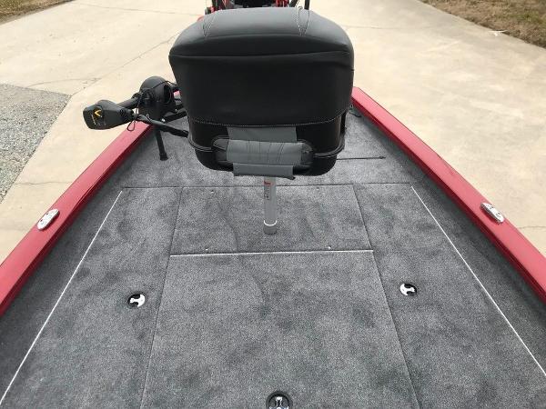 2021 Tracker Boats boat for sale, model of the boat is Pro Team 175 TXW® Tournament Ed. & Image # 8 of 11