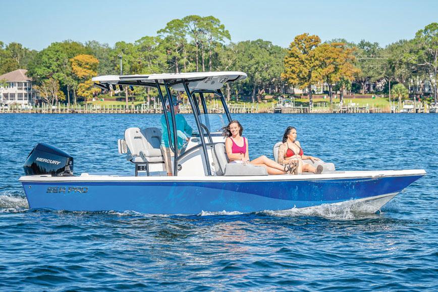 2025 Sea Pro 230 Bay Gallery