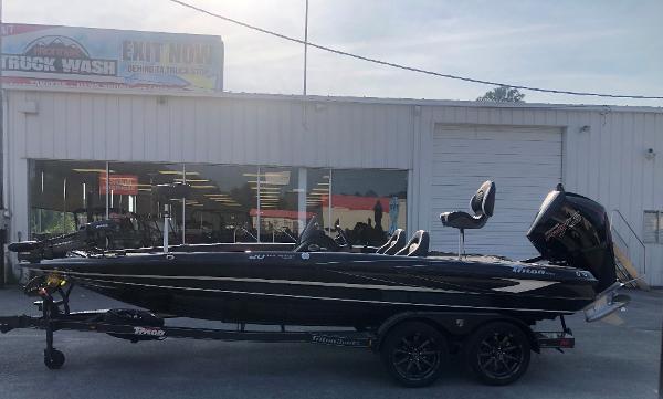 2021 Triton boat for sale, model of the boat is 20 TRX Patriot & Image # 7 of 35