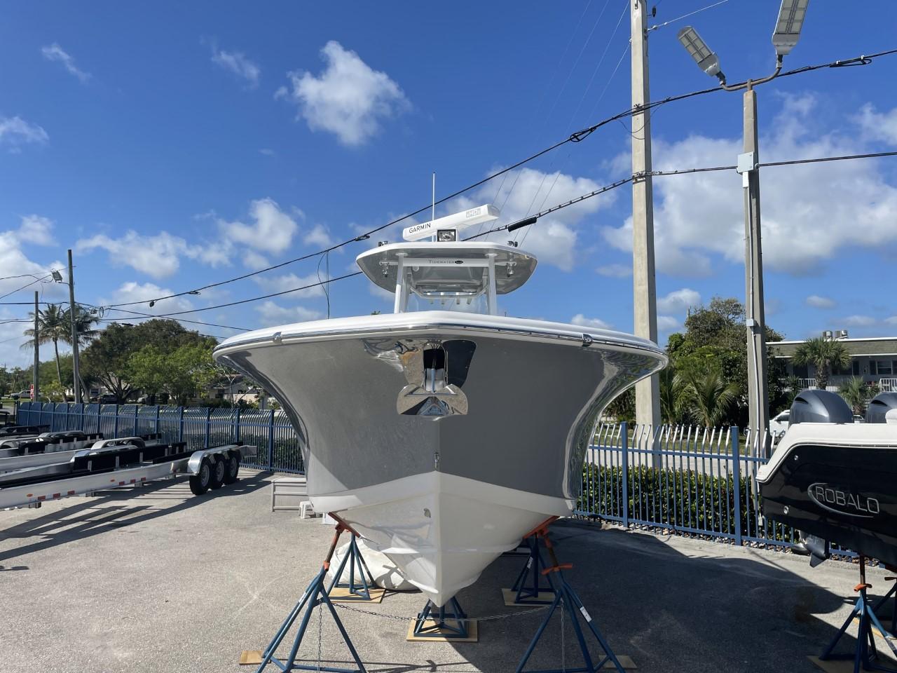 2018 Tidewater 28 280CC - bow