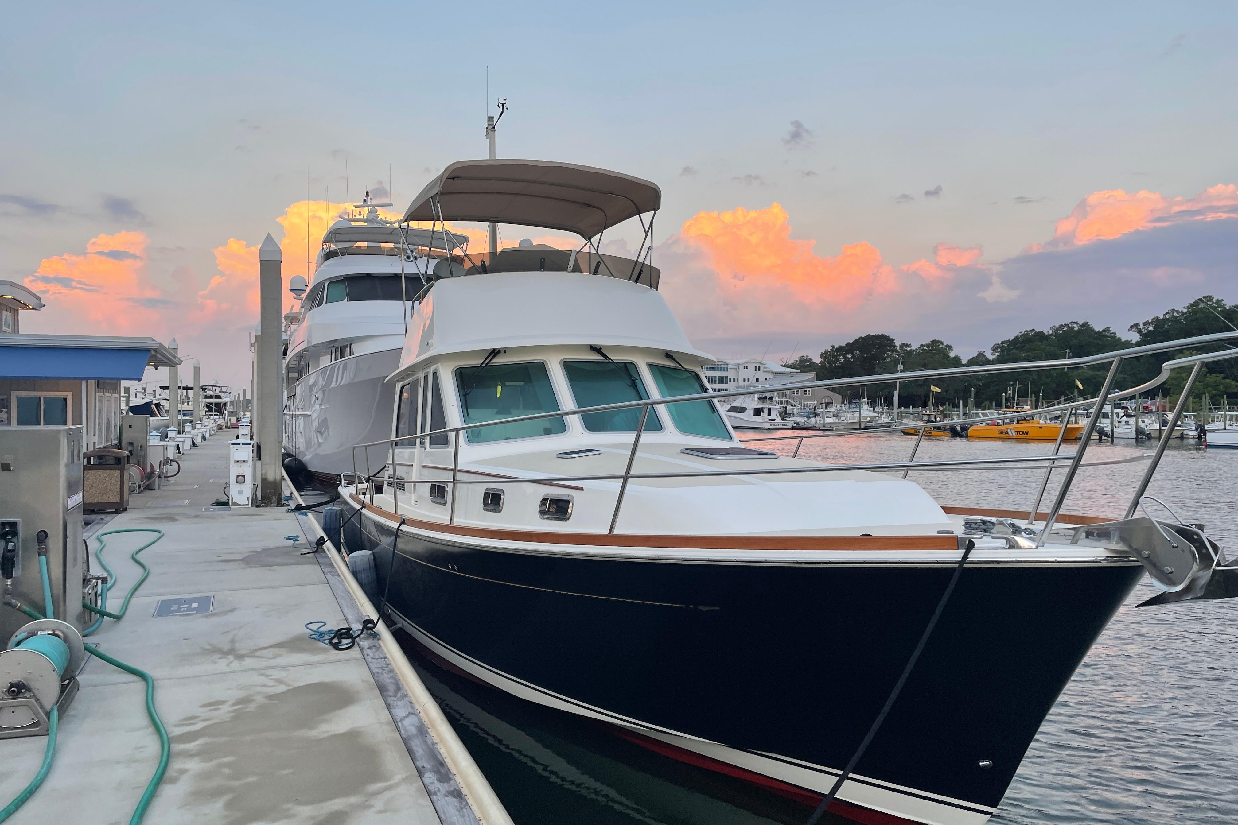 2021 Sabre 42 Fly Bridge