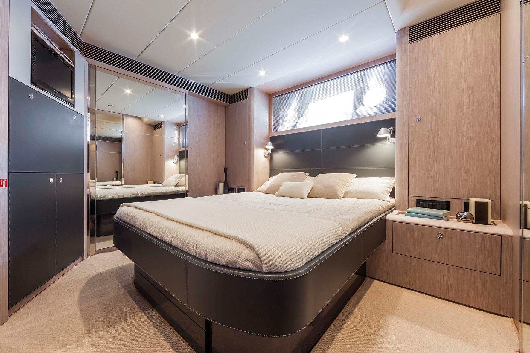 Riva 63' Virtus Cabin