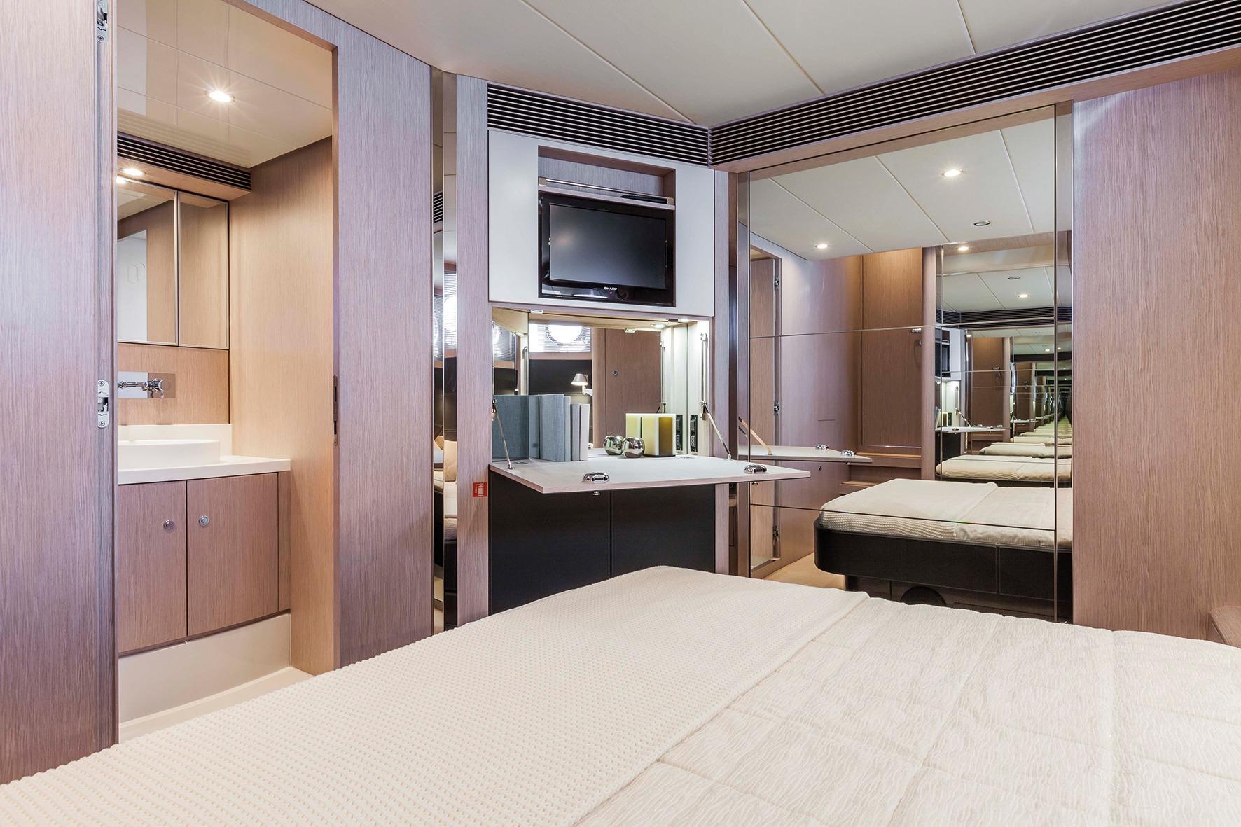 Riva 63' Virtus Cabin