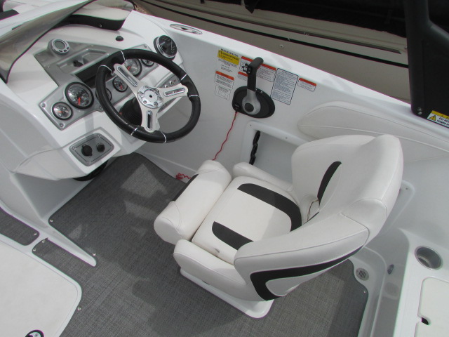 2019 Tahoe boat for sale, model of the boat is 2150 Deck & Image # 6 of 15