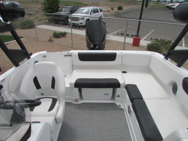 2019 Tahoe boat for sale, model of the boat is 2150 Deck & Image # 9 of 15