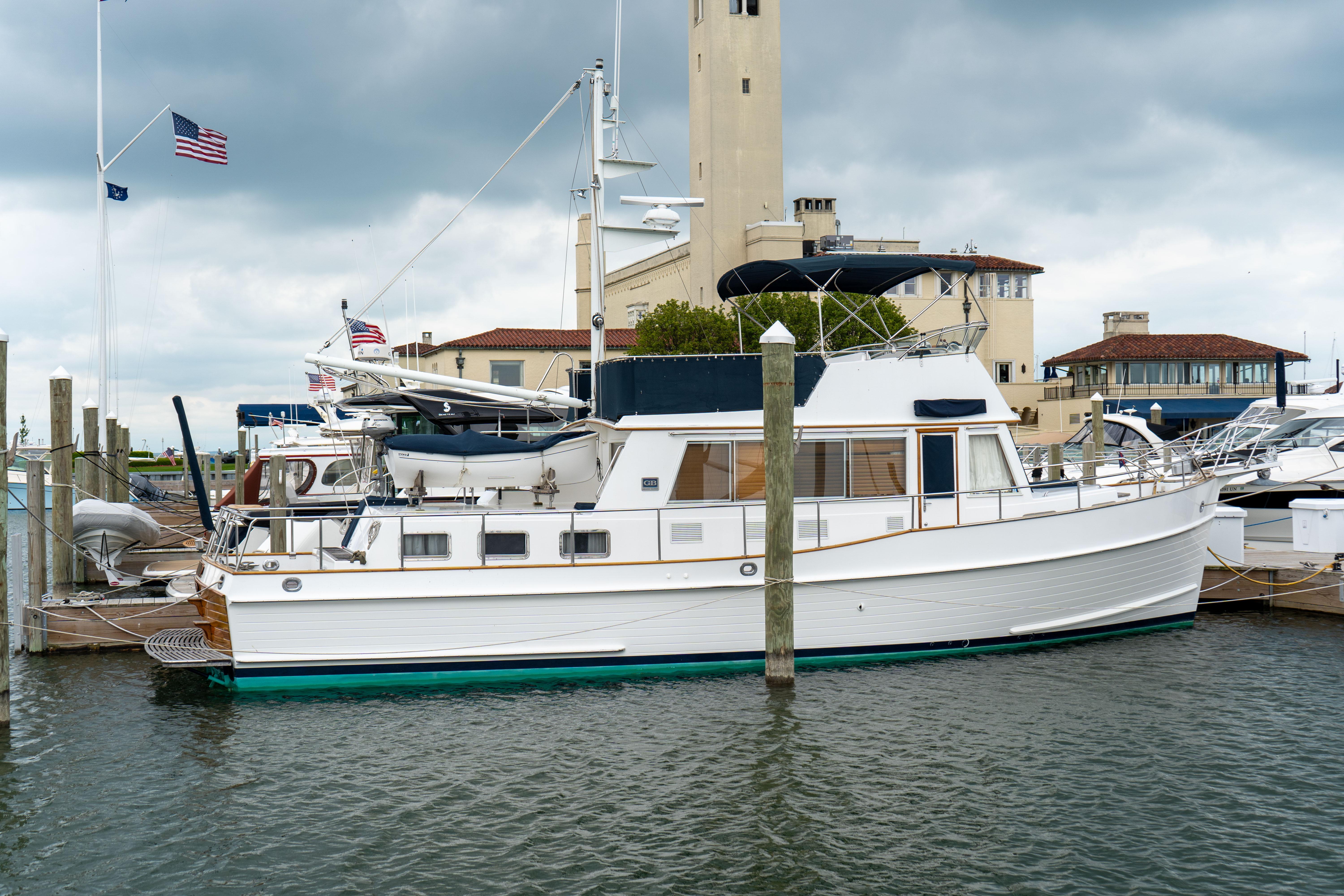 yacht-image