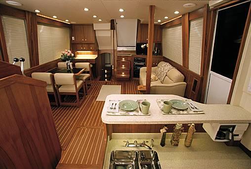 Salon looking aft