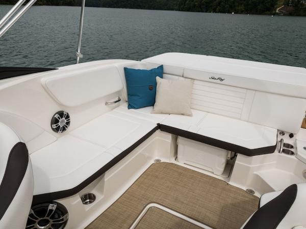 2022 Sea Ray boat for sale, model of the boat is SPX 230 & Image # 4 of 18