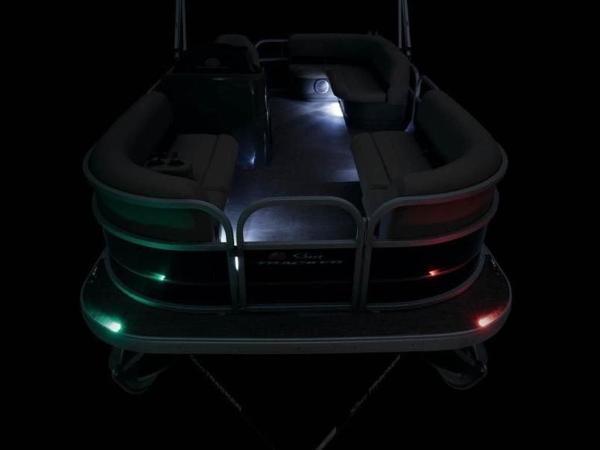 2022 Sun Tracker boat for sale, model of the boat is Party Barge® 18 DLX & Image # 28 of 44