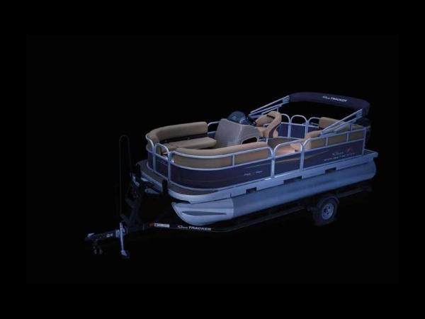 2022 Sun Tracker boat for sale, model of the boat is Party Barge® 18 DLX & Image # 34 of 44
