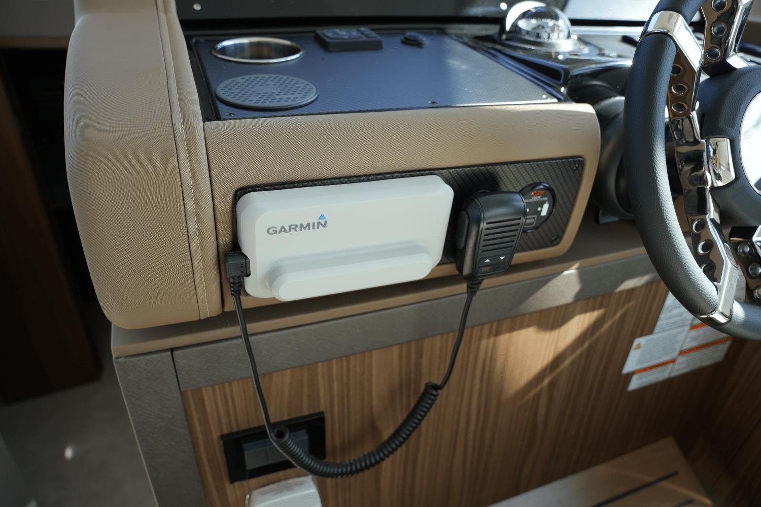 2025-cruisers-yachts-46-cantius-power-9554633-970313930-0-281020241336-6